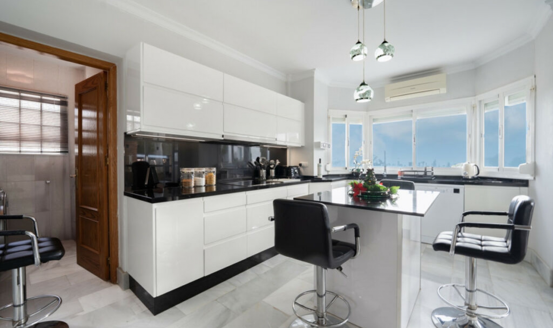 Resale - House -
Campo Mijas