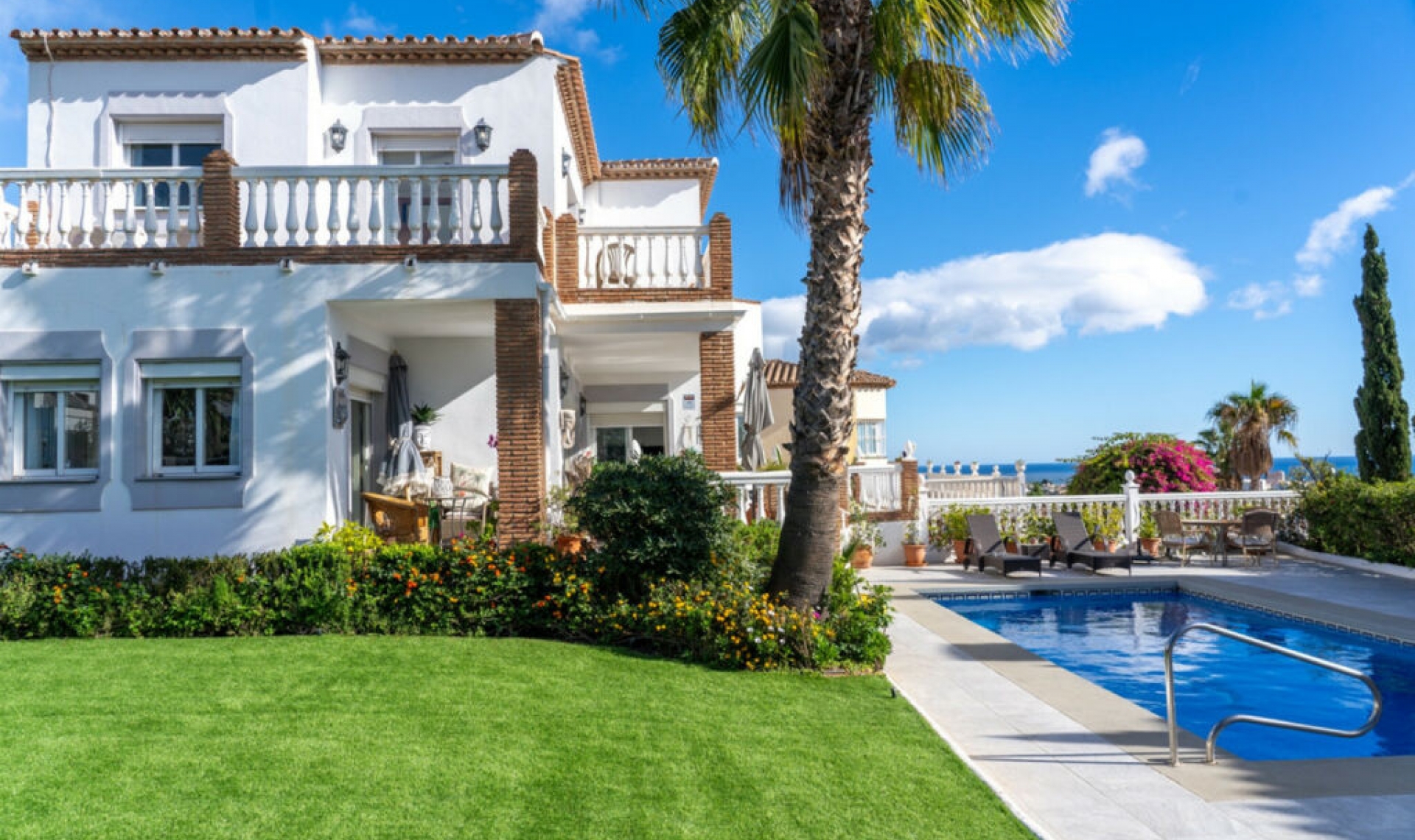 Resale - House -
Campo Mijas