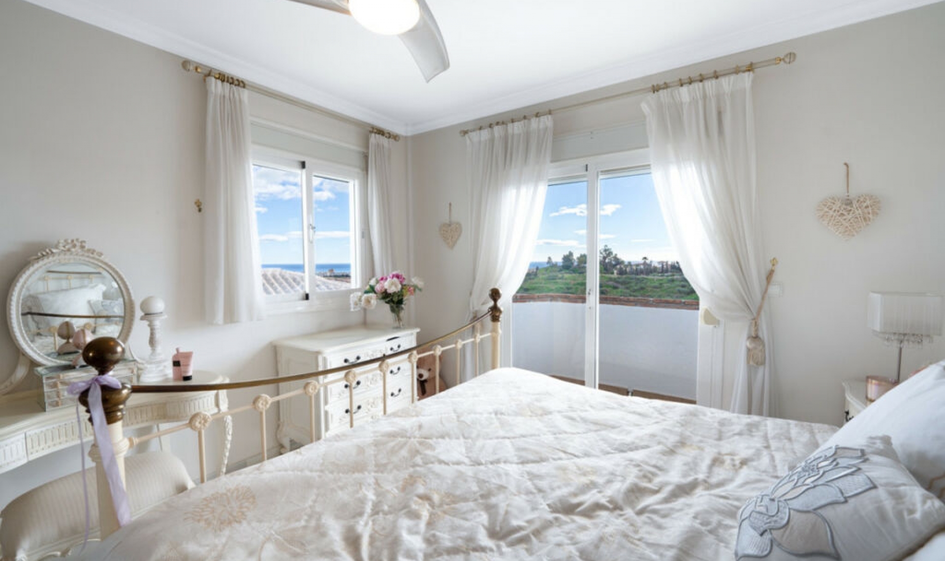 Resale - House -
Campo Mijas