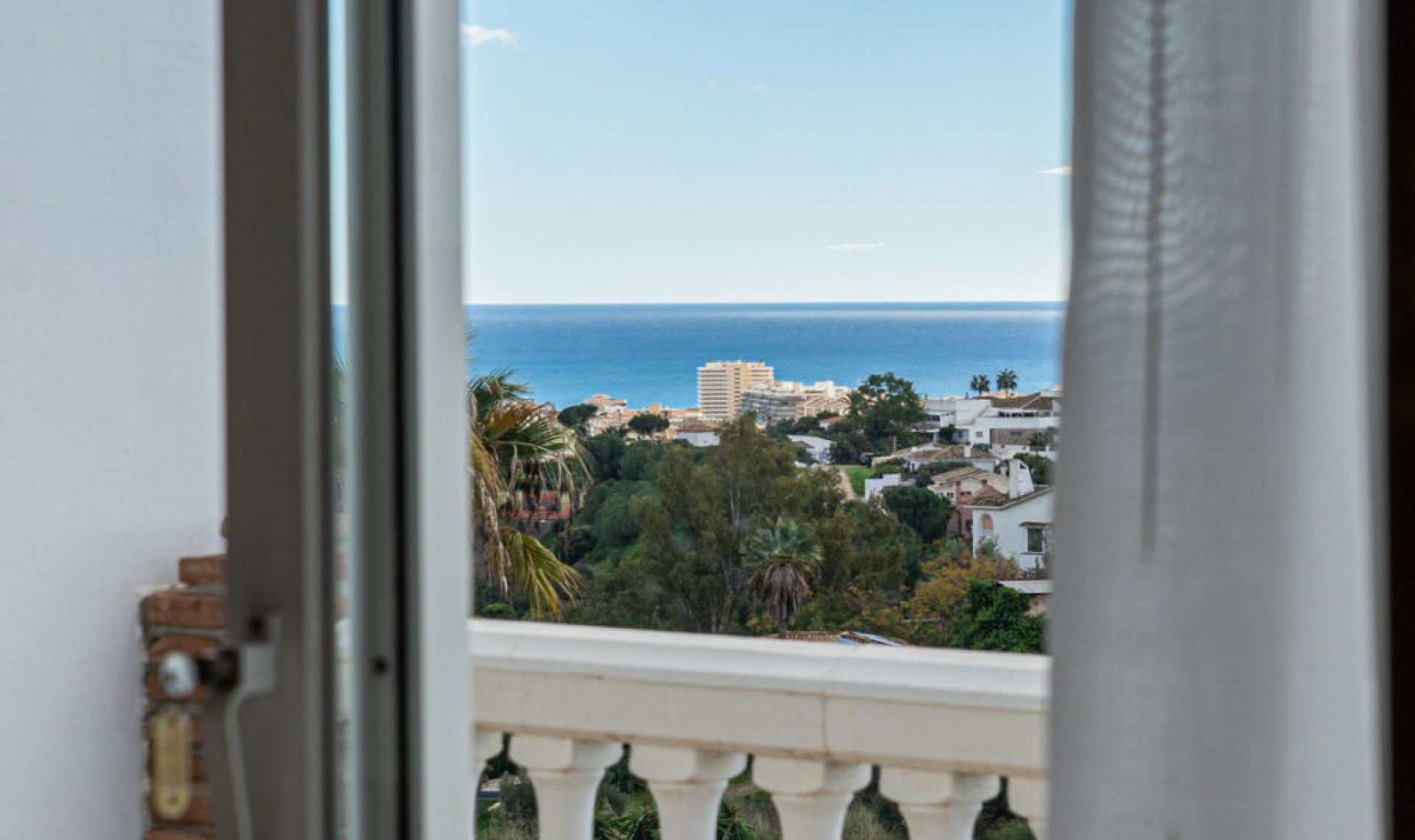 Resale - House -
Campo Mijas