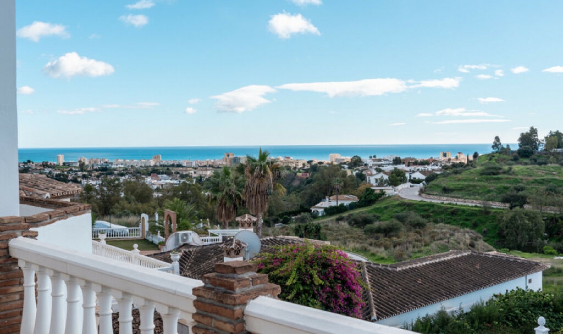 Resale - House -
Campo Mijas