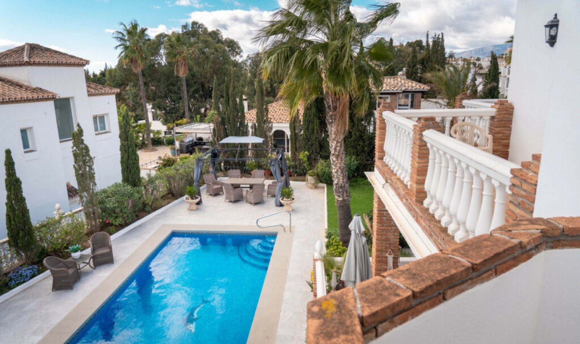 Resale - House -
Campo Mijas