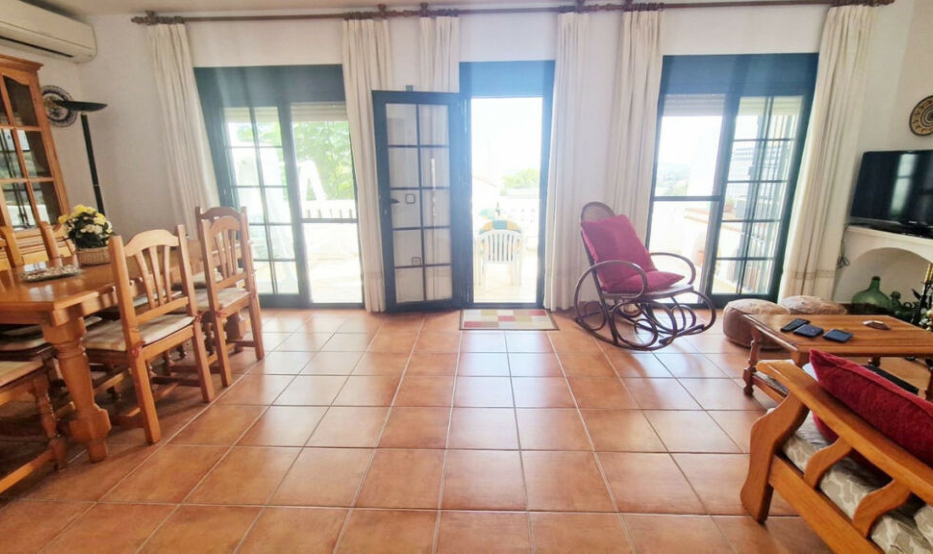 Resale - House -
Campo Mijas