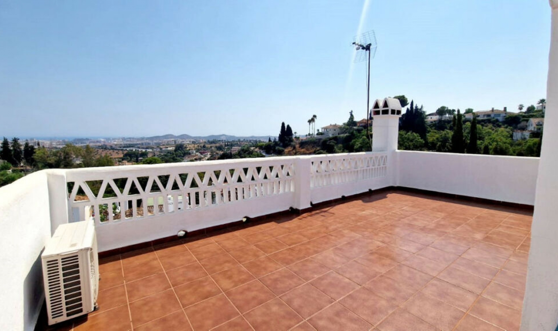 Resale - House -
Campo Mijas