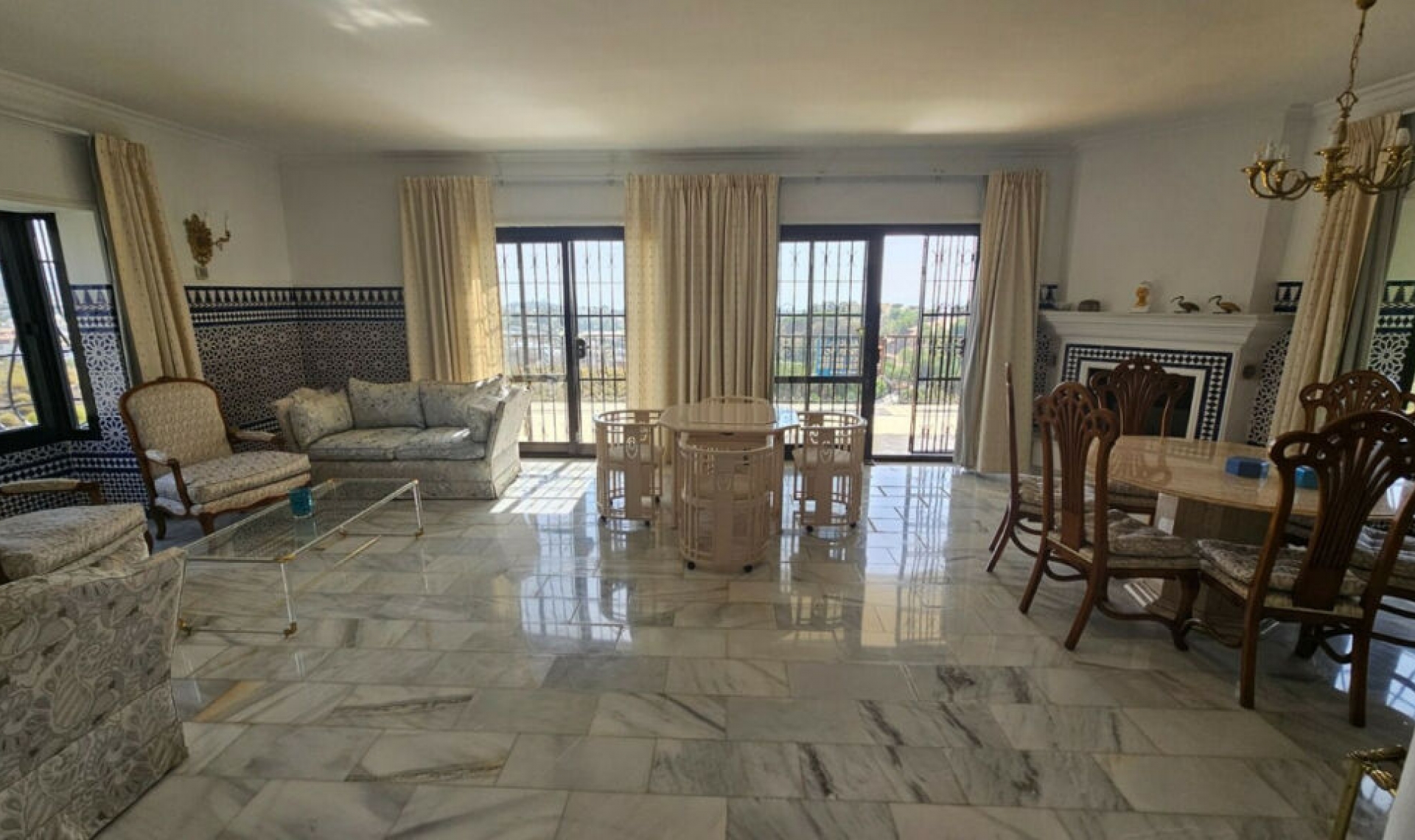 Resale - House -
Campo Mijas