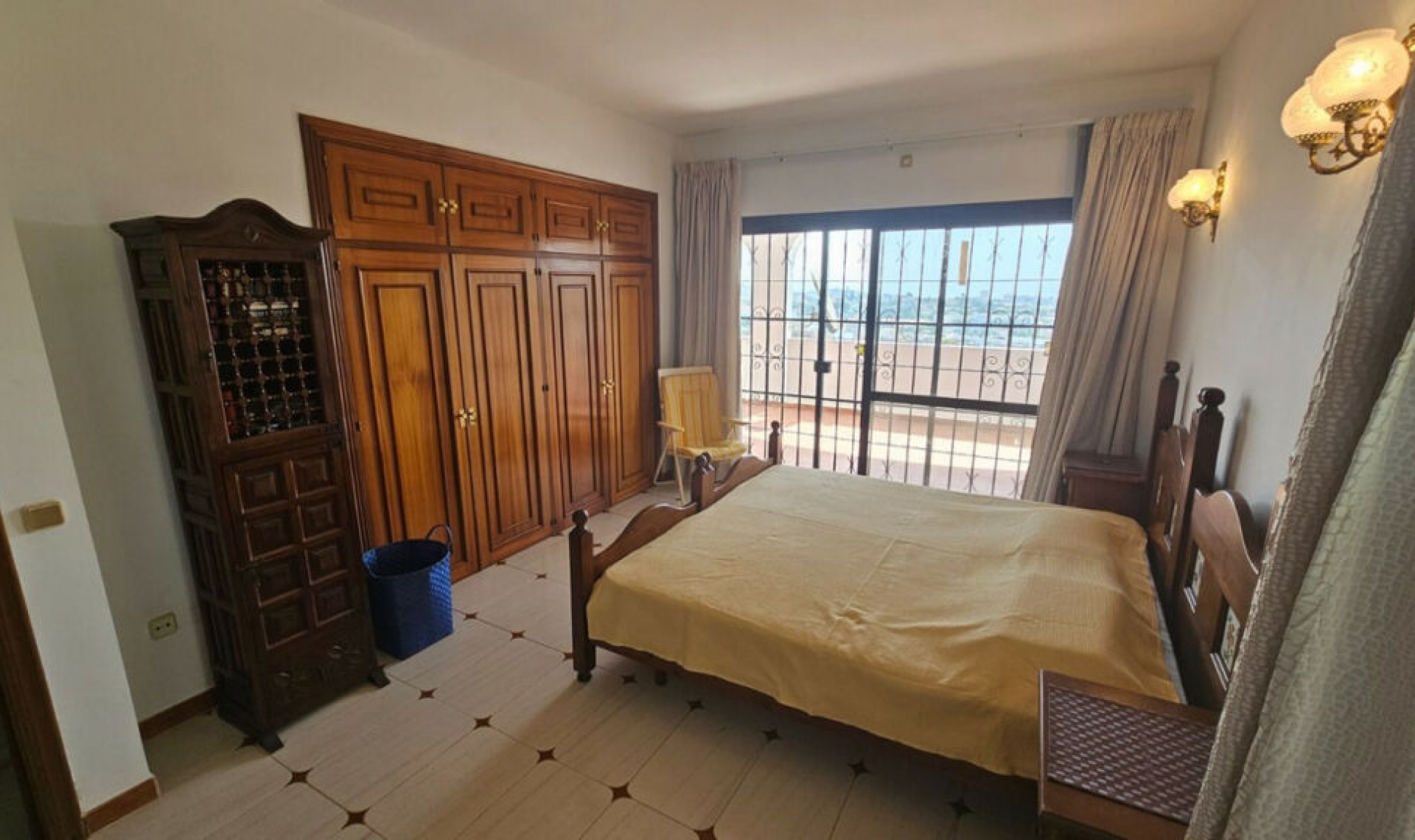 Resale - House -
Campo Mijas