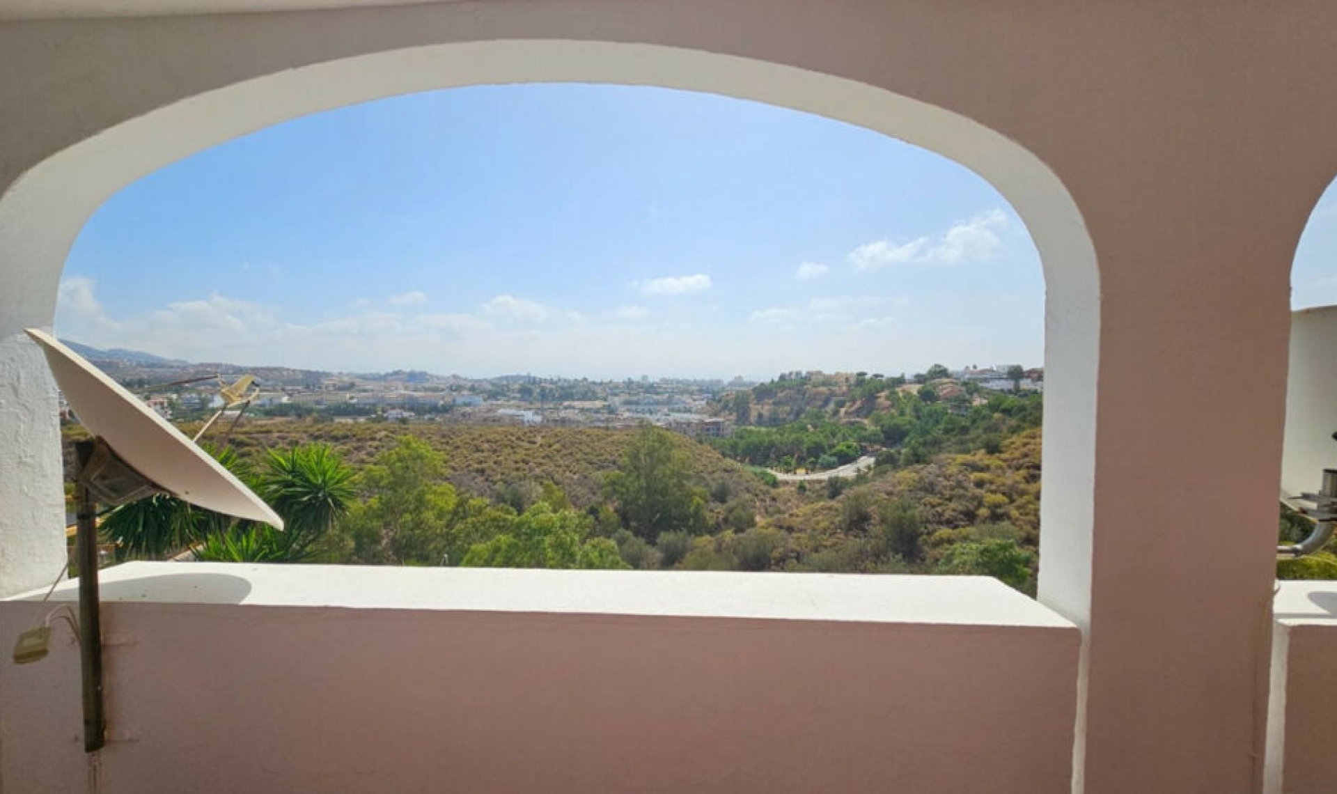 Resale - House -
Campo Mijas