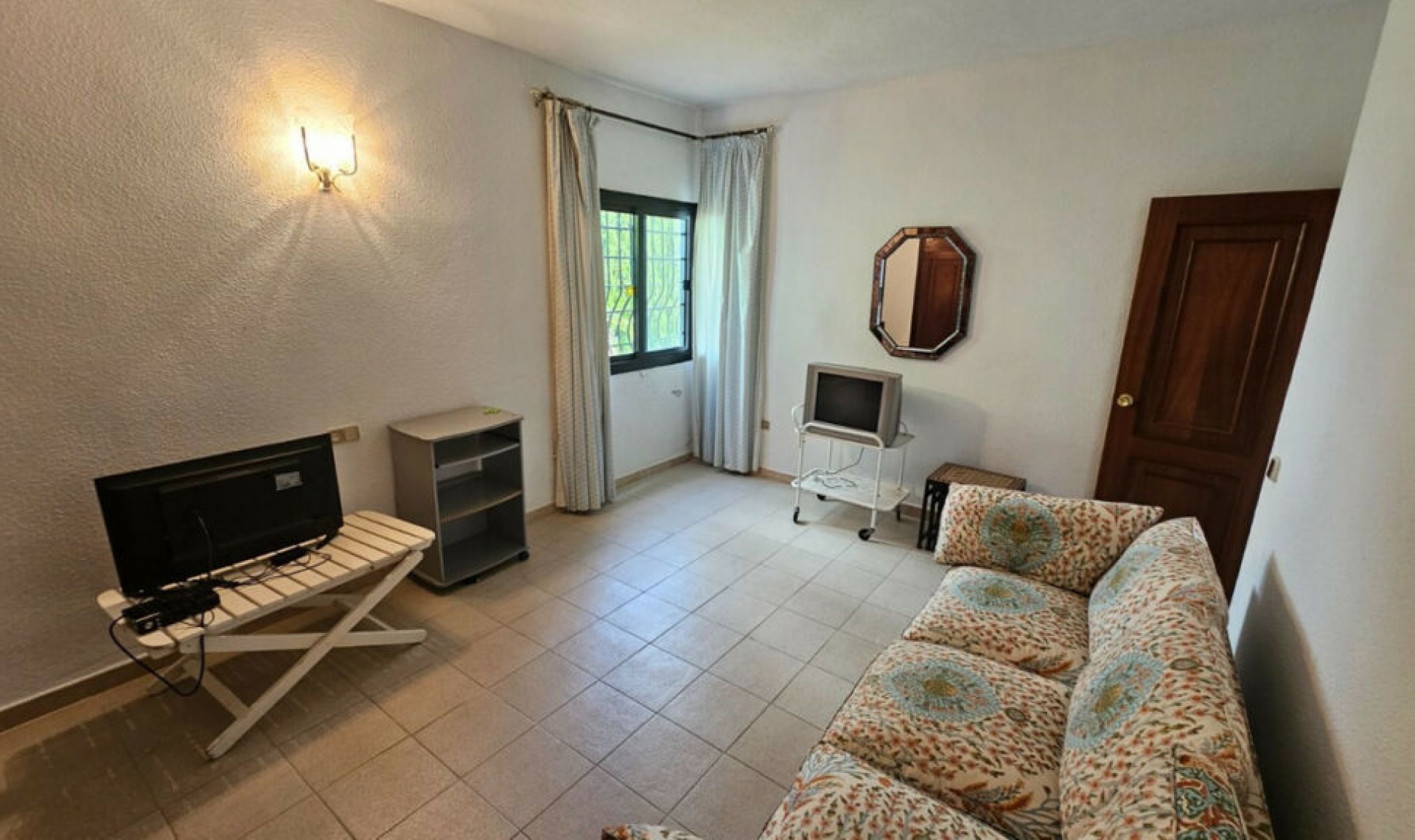 Resale - House -
Campo Mijas