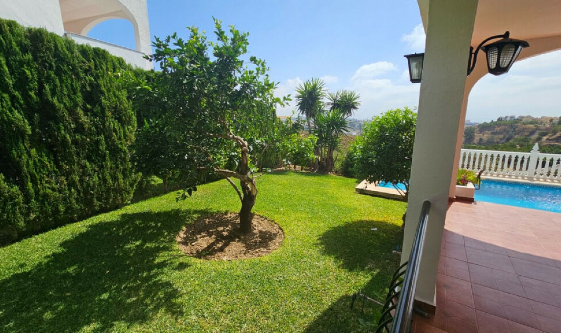 Resale - House -
Campo Mijas