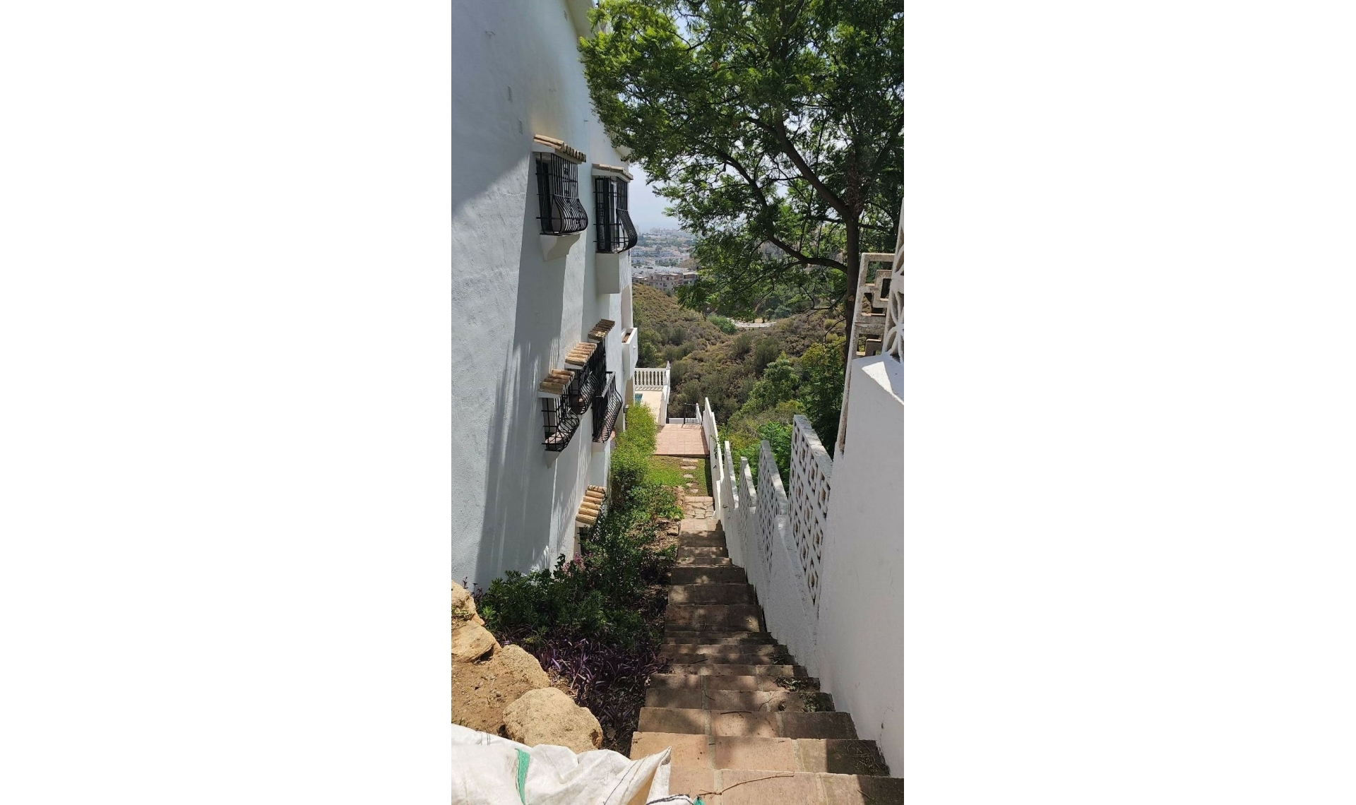 Resale - House -
Campo Mijas