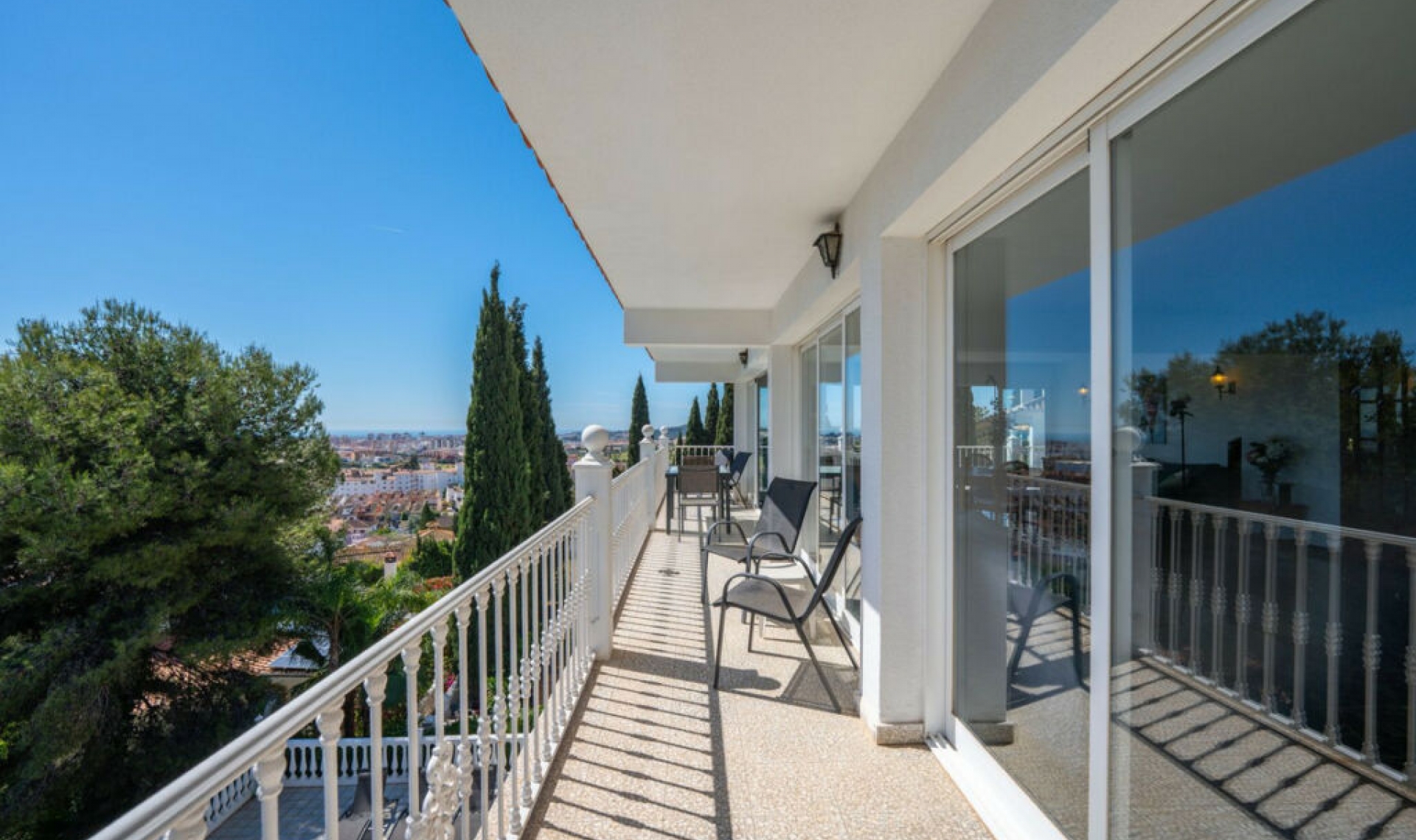Resale - House -
Campo Mijas