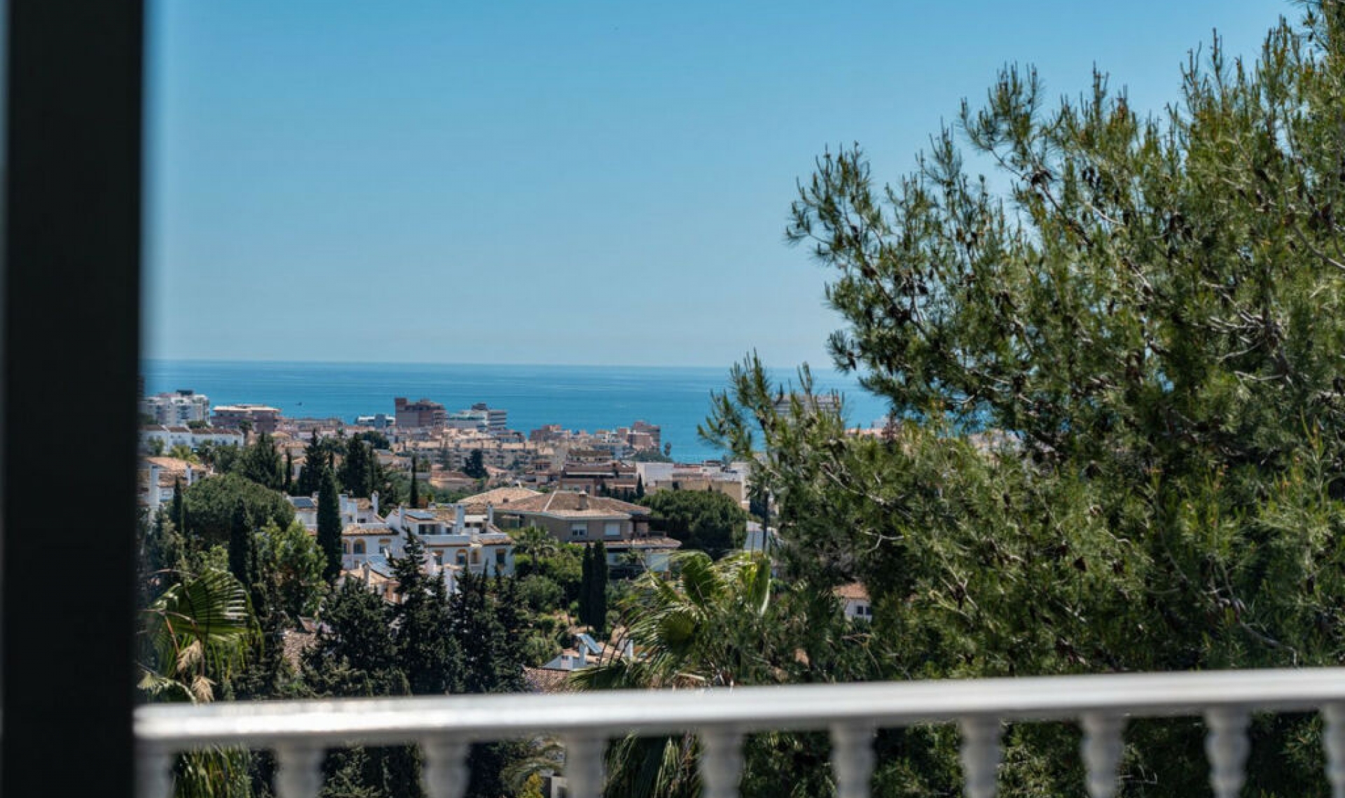 Resale - House -
Campo Mijas