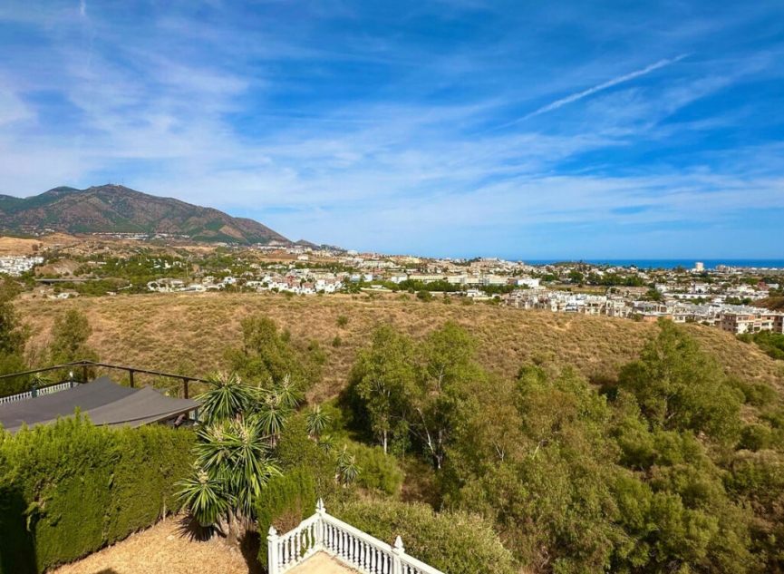 Resale - House -
Campo Mijas