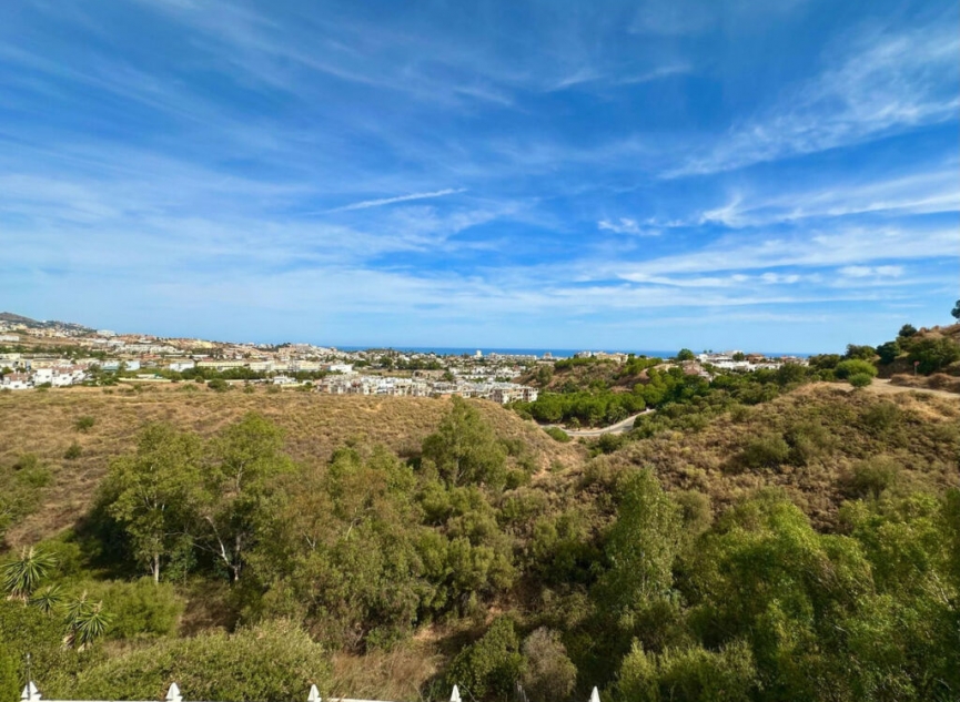 Resale - House -
Campo Mijas