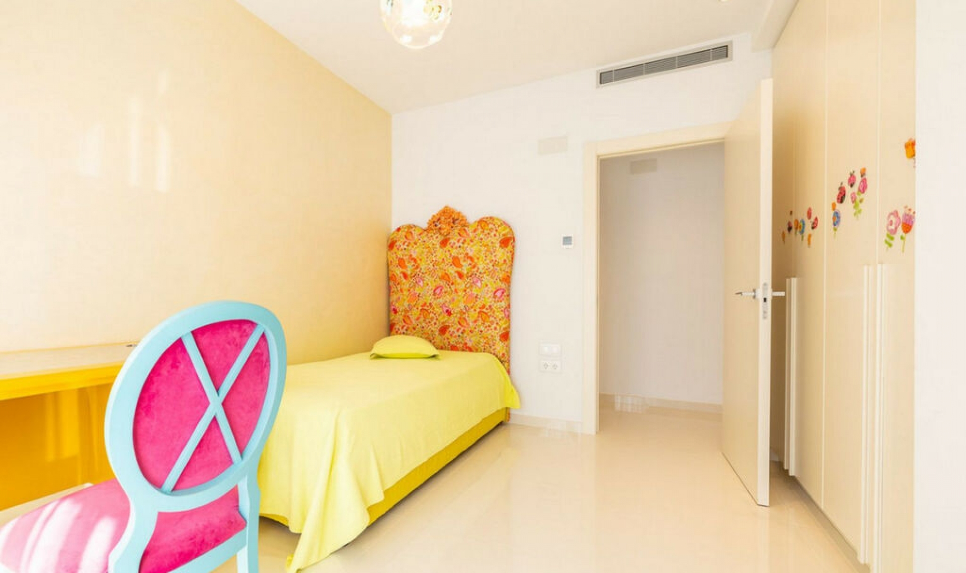 Resale - House -
Campoamor