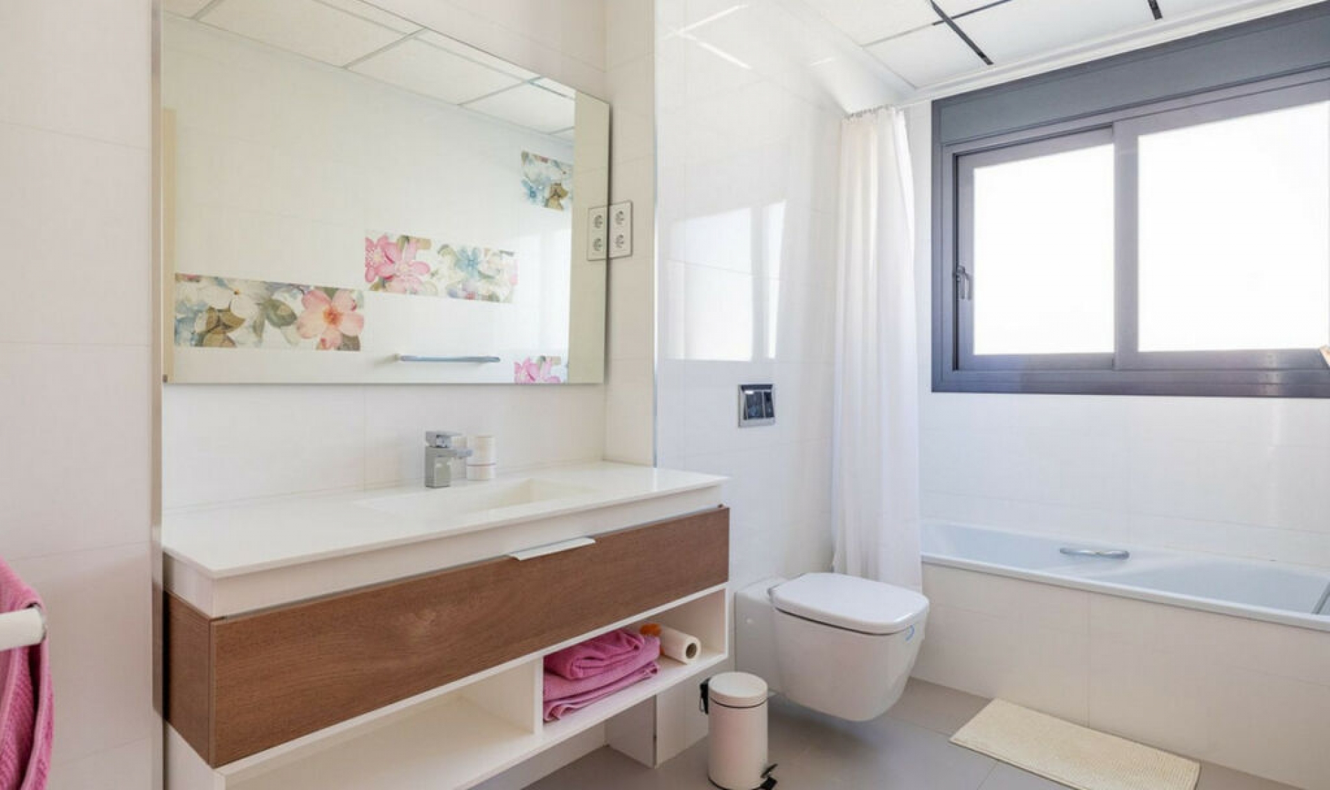 Resale - House -
Campoamor