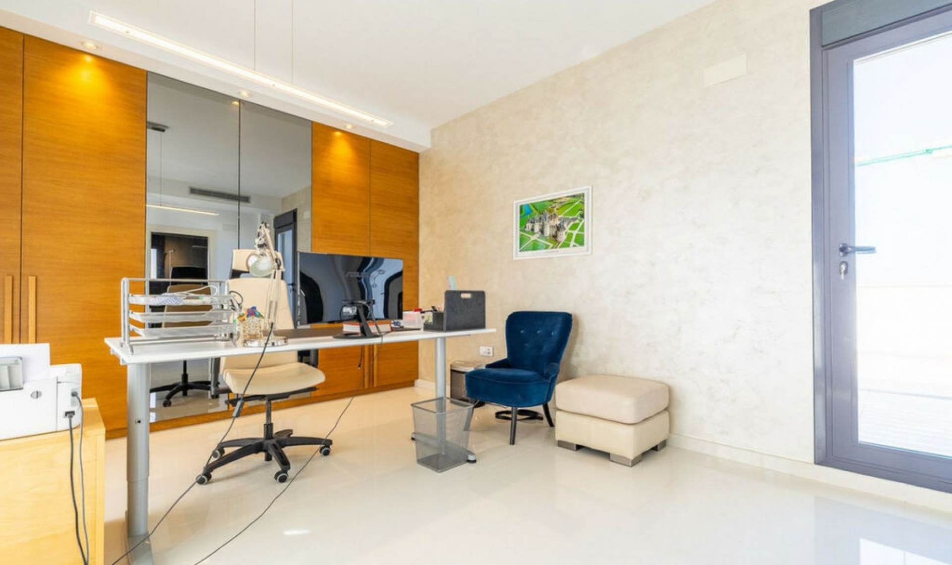 Resale - House -
Campoamor