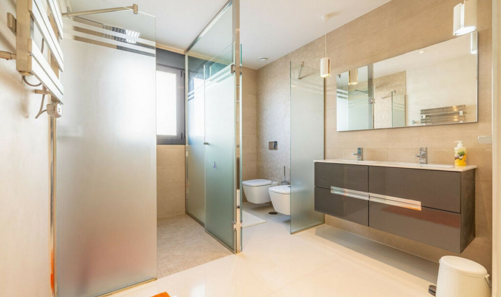 Resale - House -
Campoamor