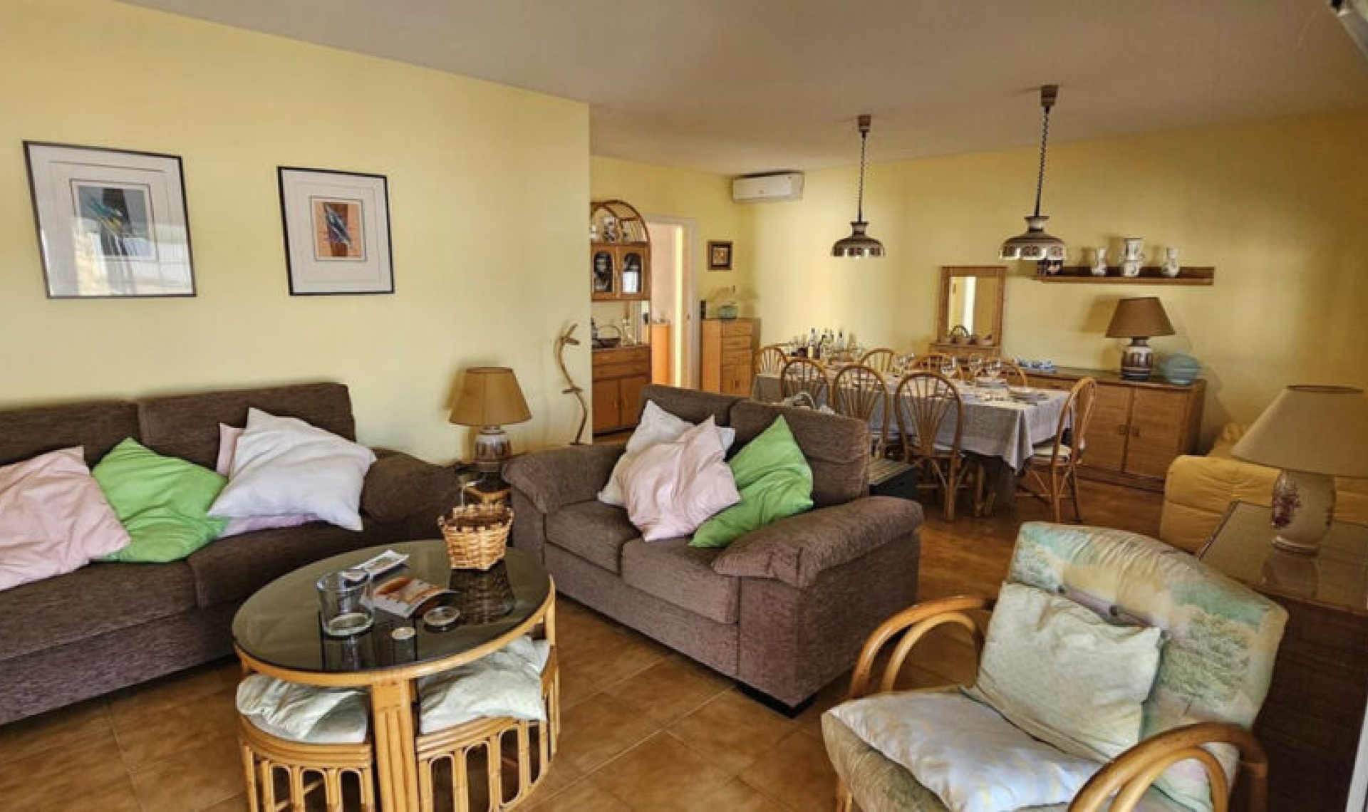 Resale - House -
Campoamor