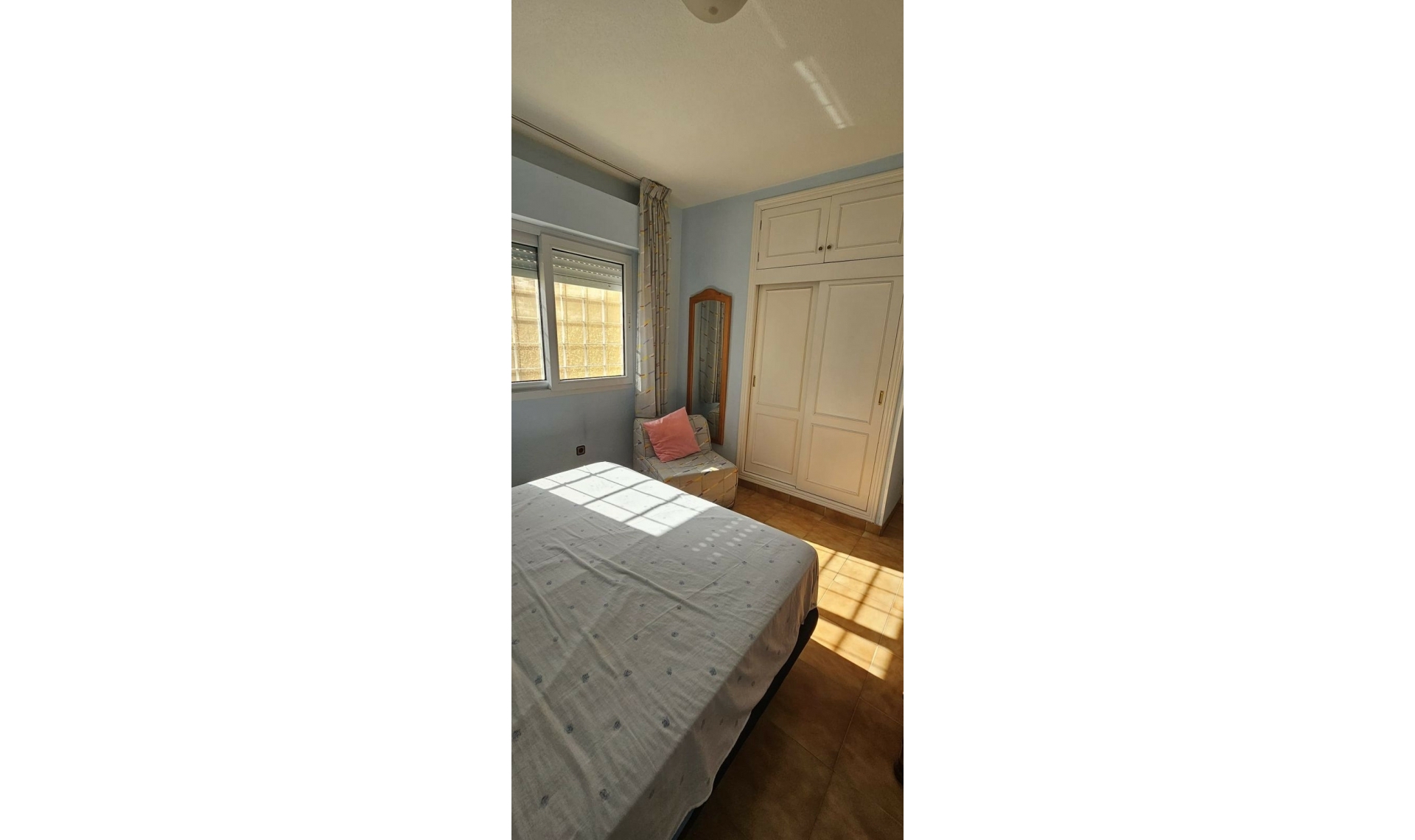 Resale - House -
Campoamor