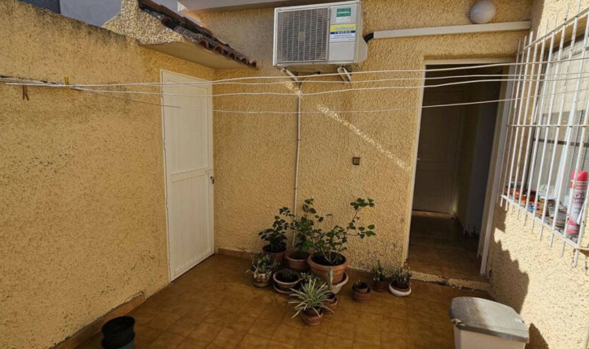 Resale - House -
Campoamor