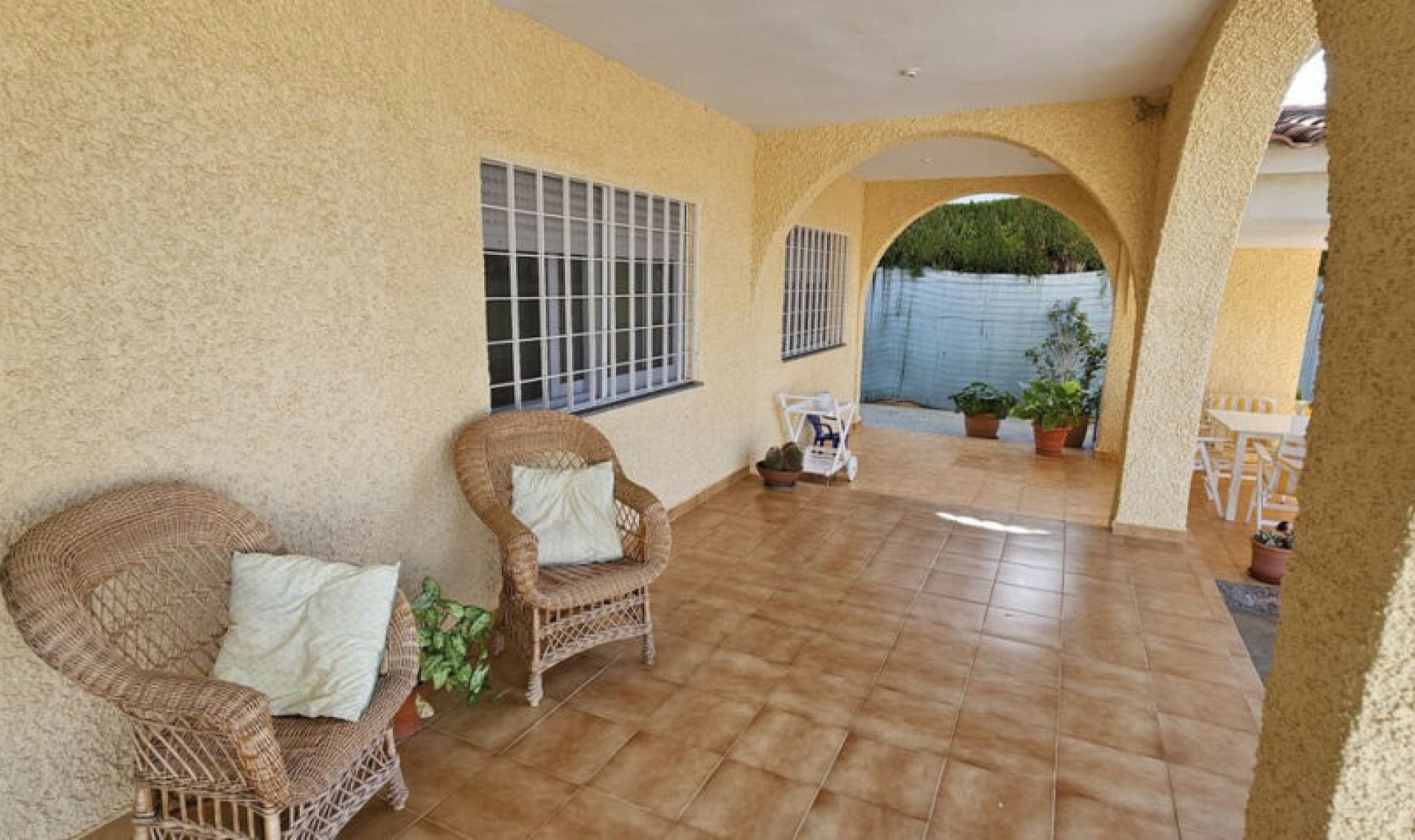 Resale - House -
Campoamor