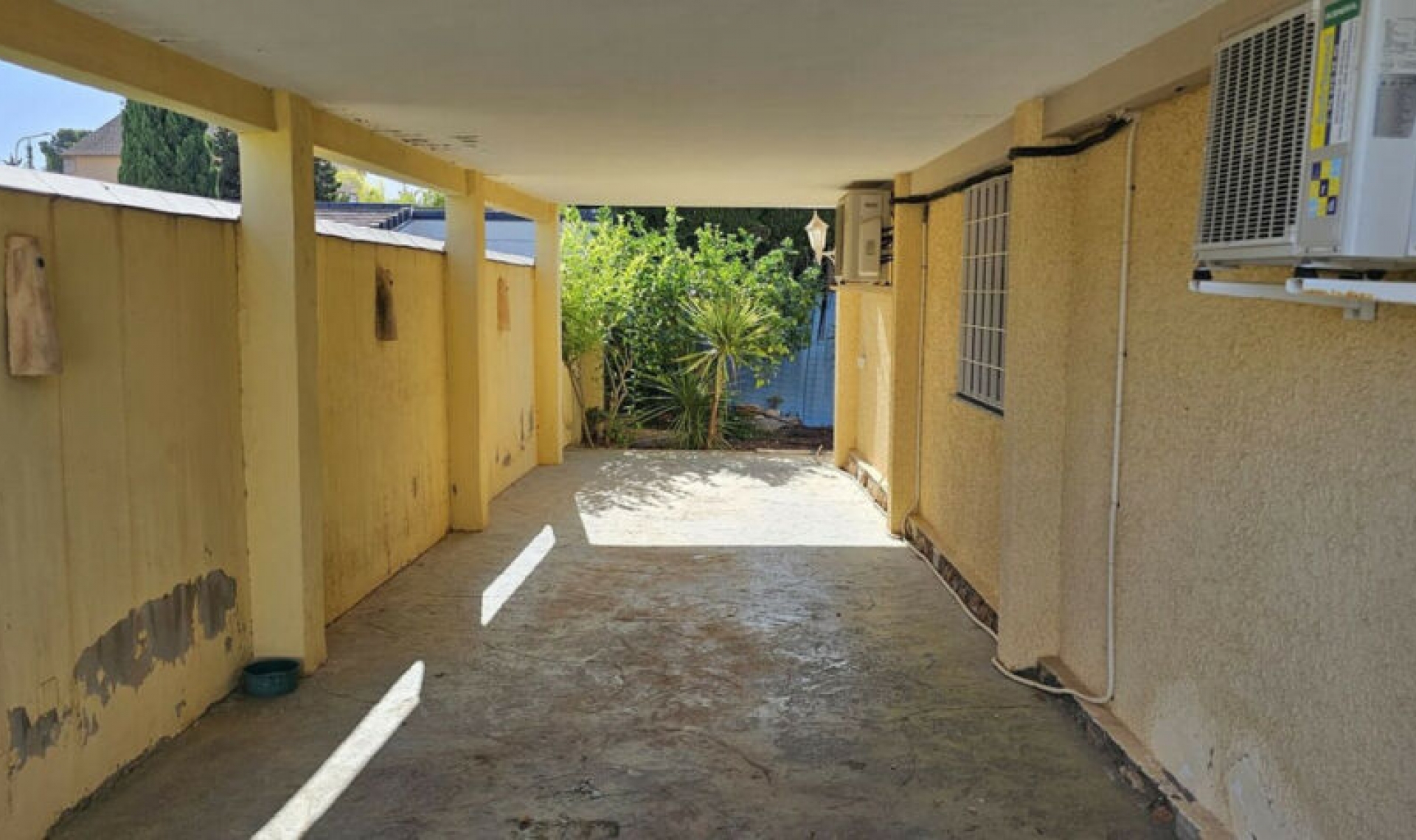 Resale - House -
Campoamor