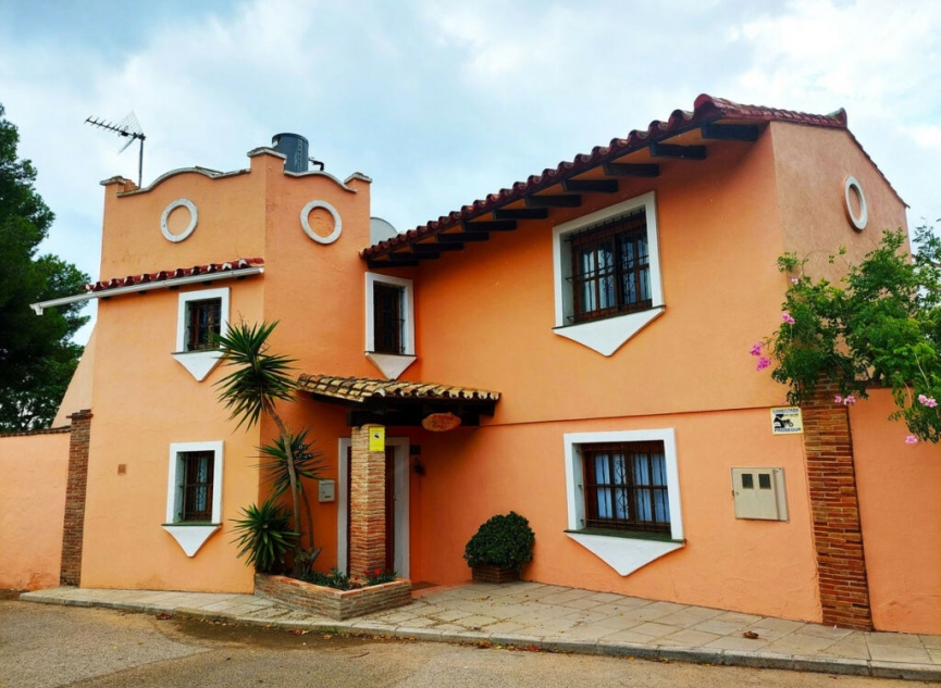 Resale - House -
Cancelada