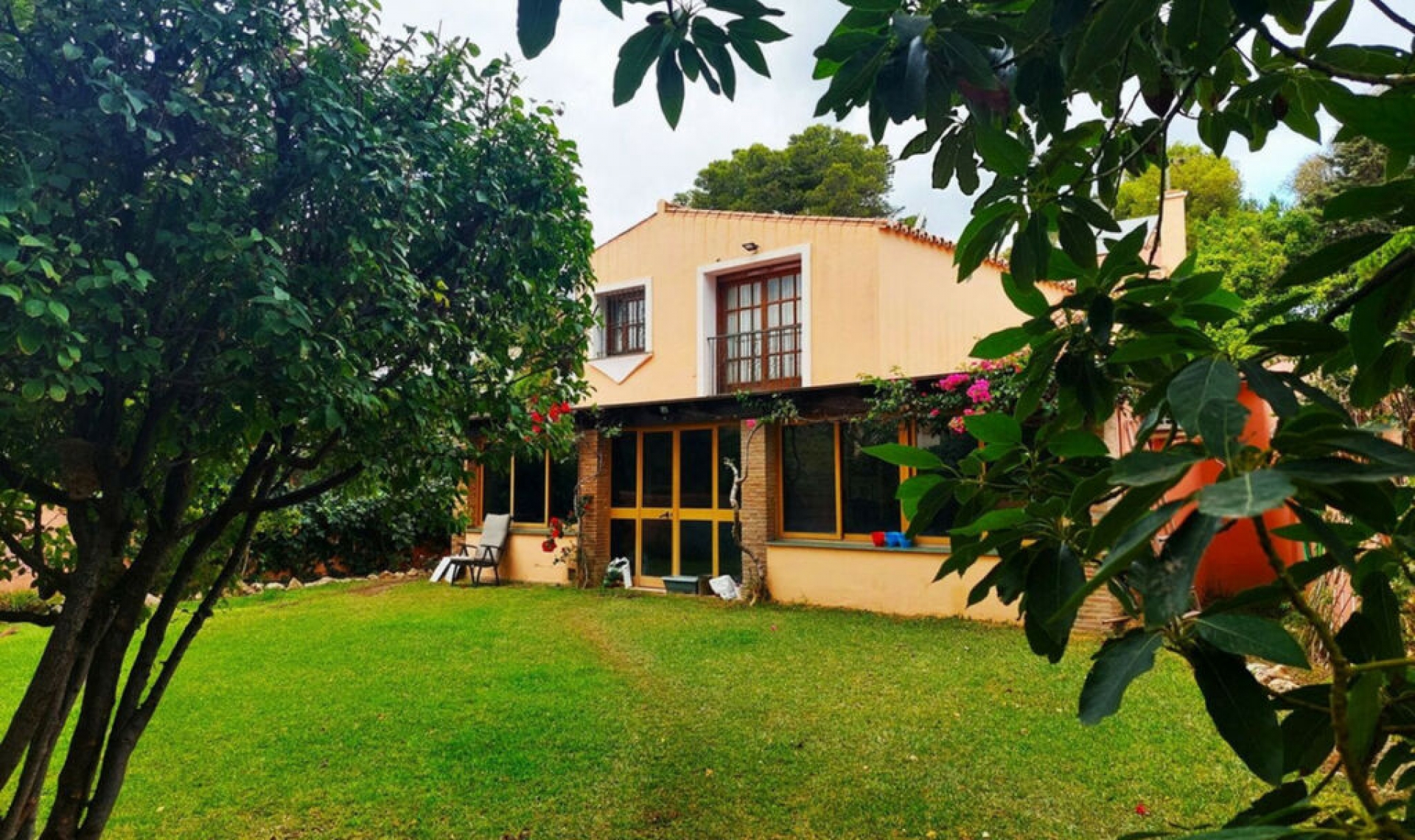 Resale - House -
Cancelada