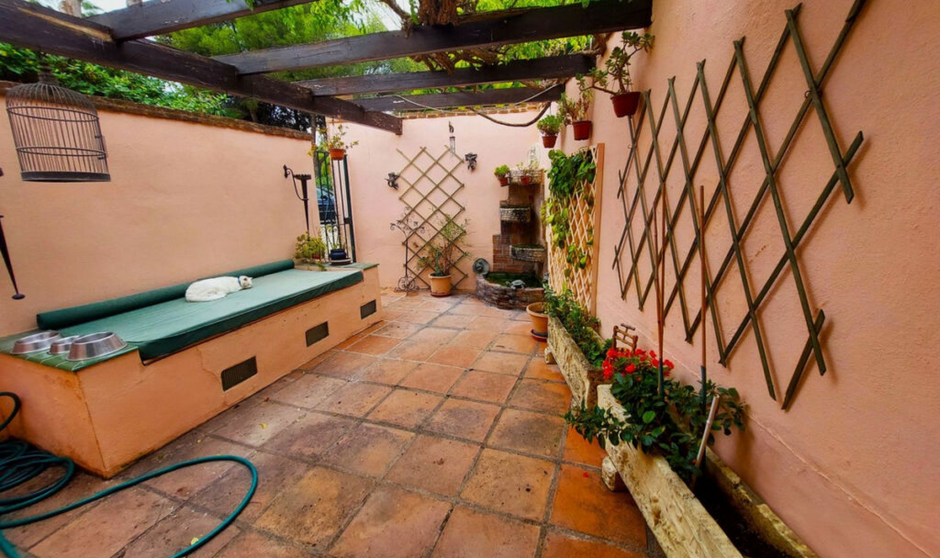 Resale - House -
Cancelada