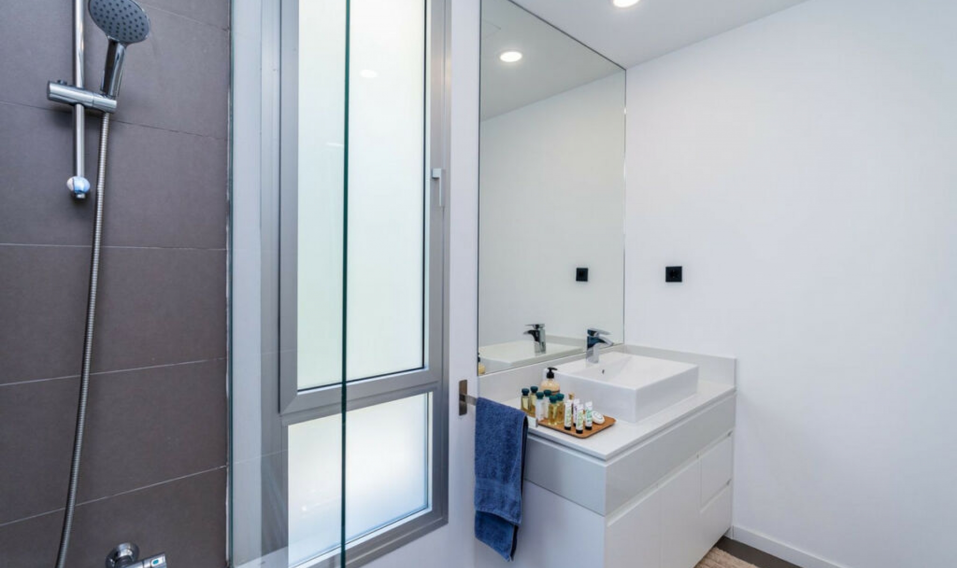 Resale - House -
Cancelada