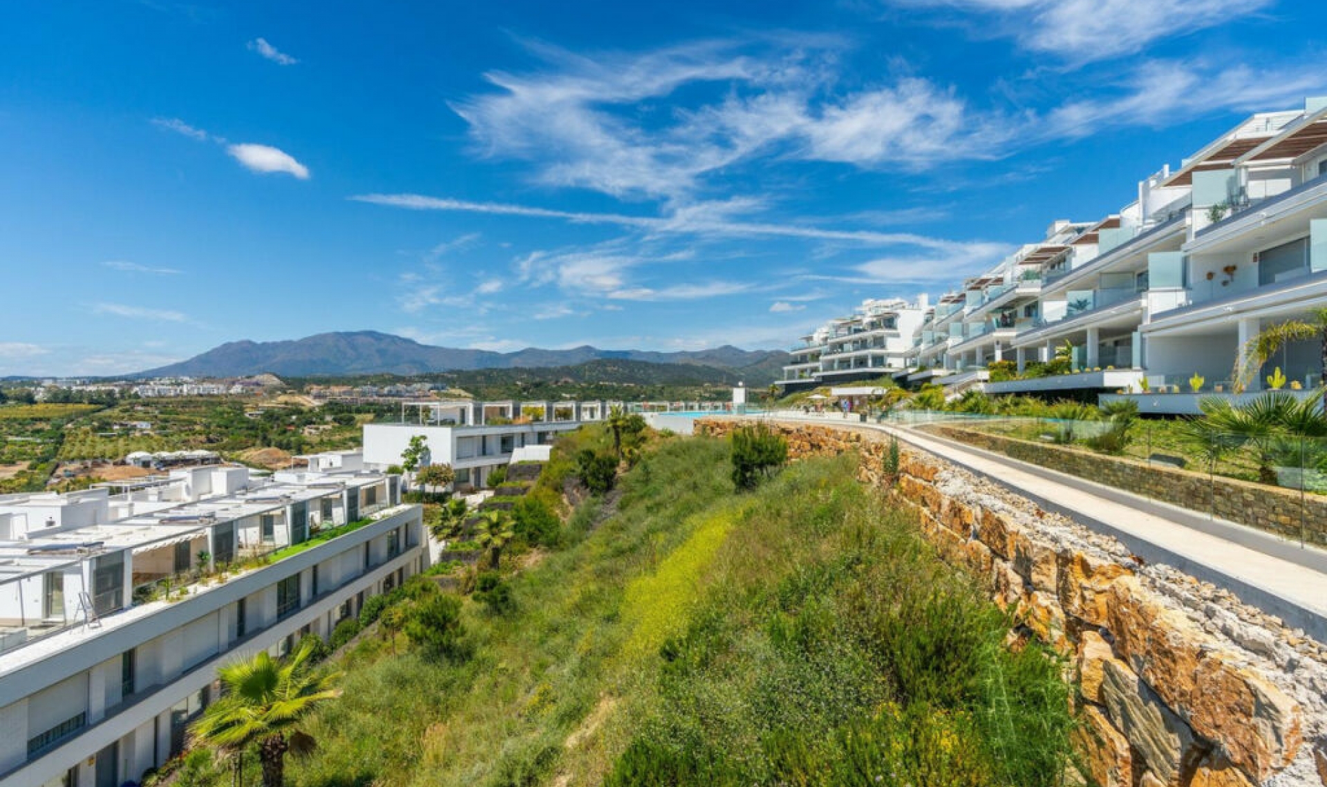 Resale - House -
Cancelada