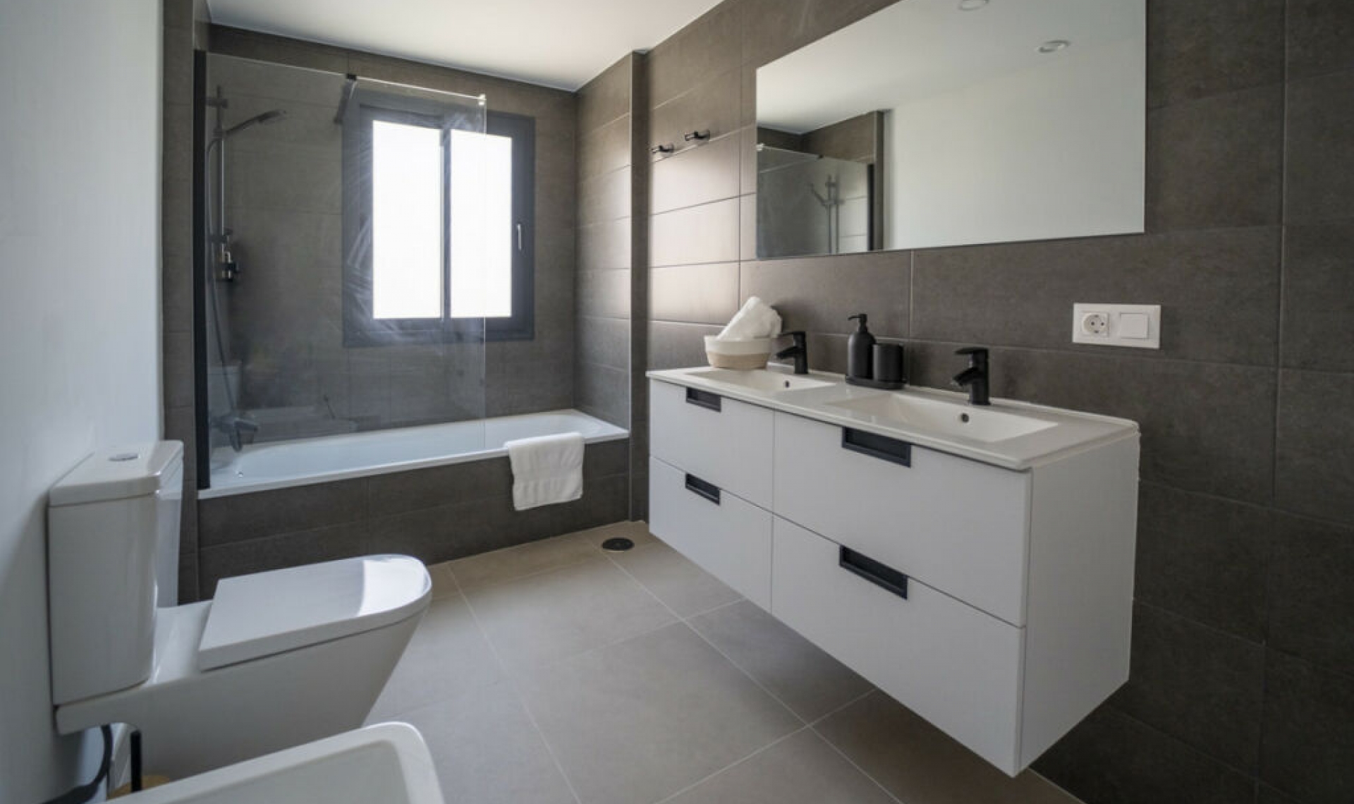 Resale - House -
Cancelada