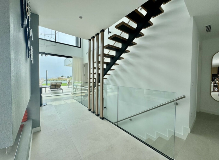 Resale - House -
Cancelada