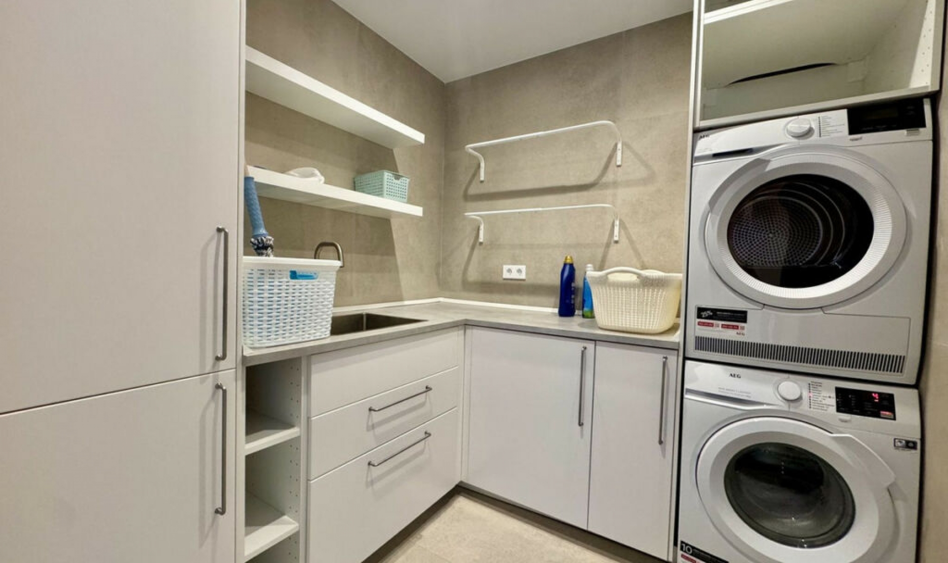 Resale - House -
Cancelada