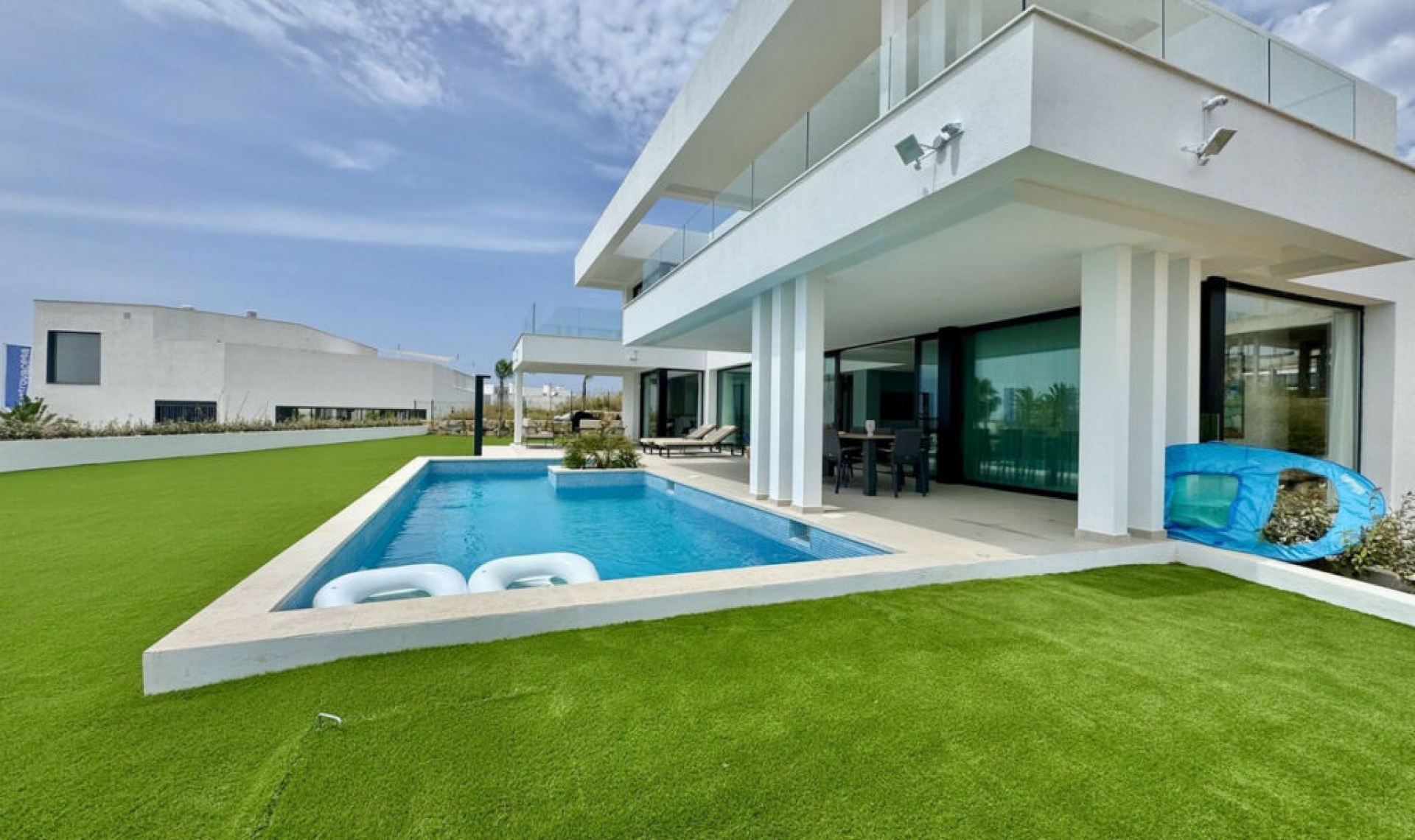 Resale - House -
Cancelada