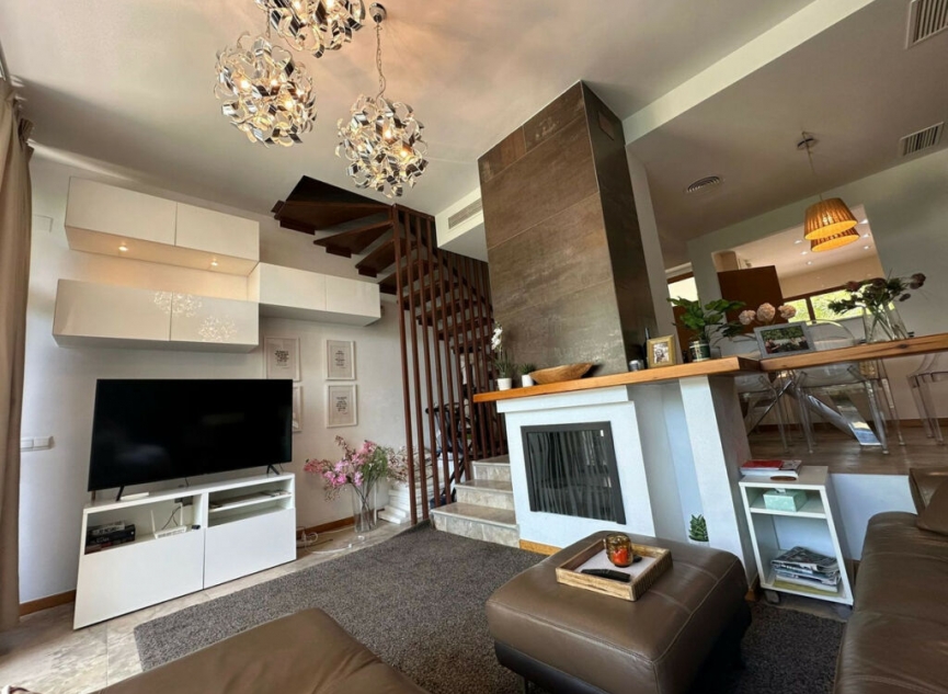 Resale - House -
Cancelada