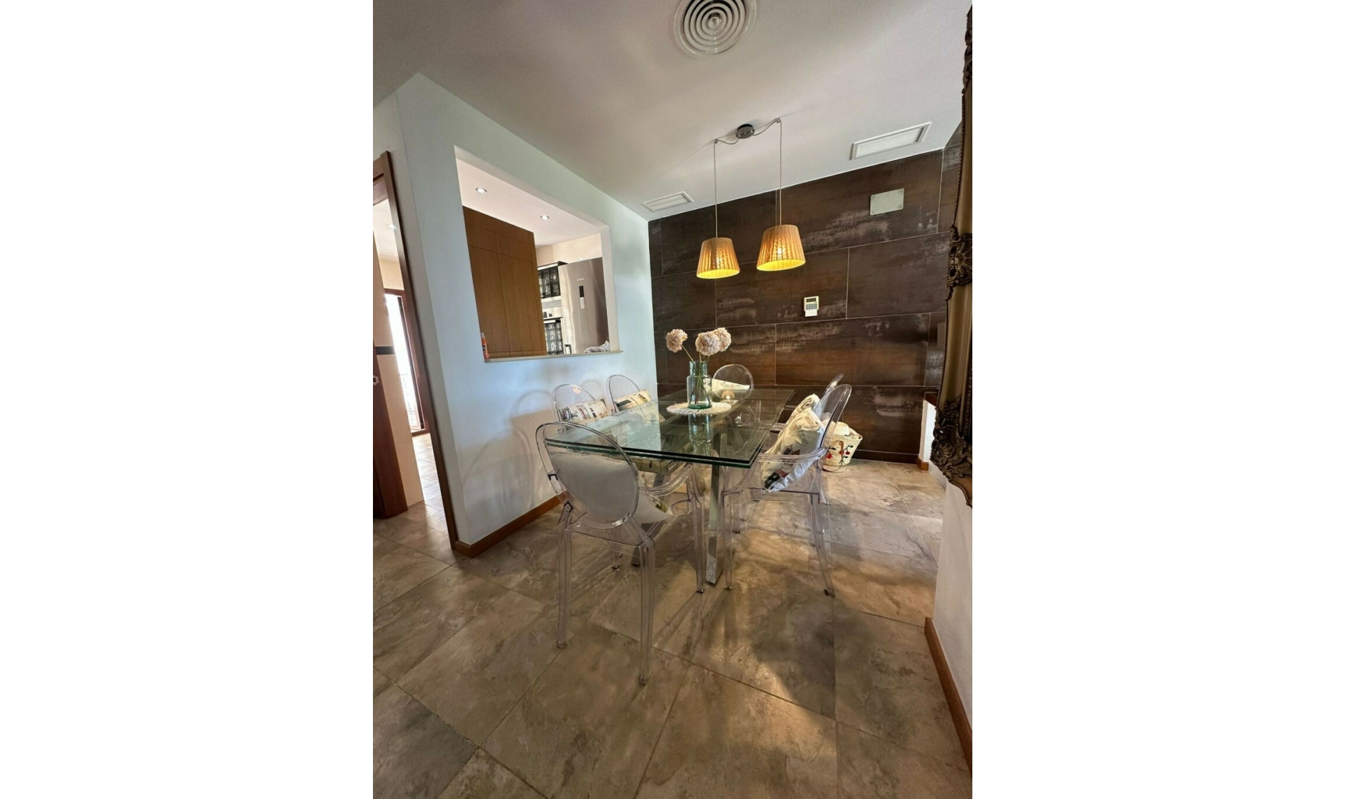 Resale - House -
Cancelada