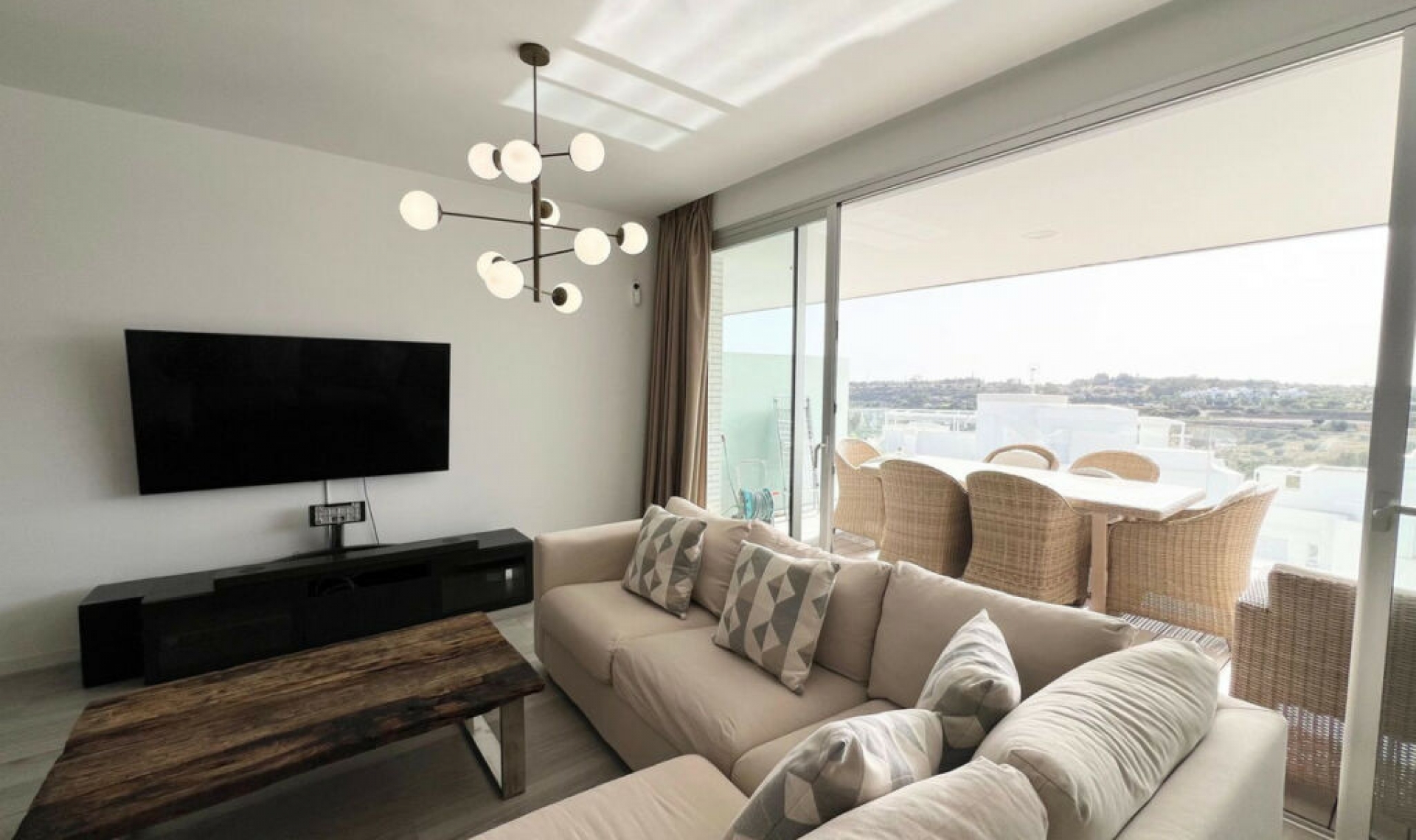 Resale - House -
Cancelada