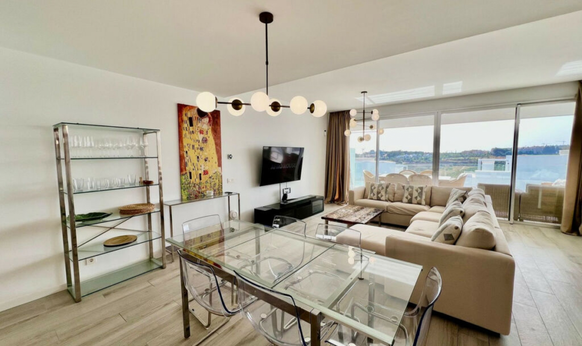 Resale - House -
Cancelada