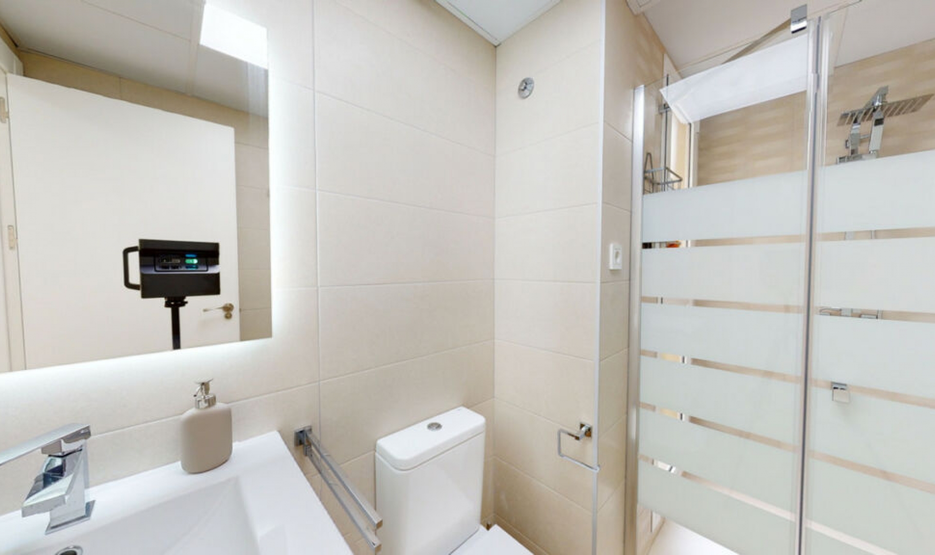 Resale - House -
Cartagena