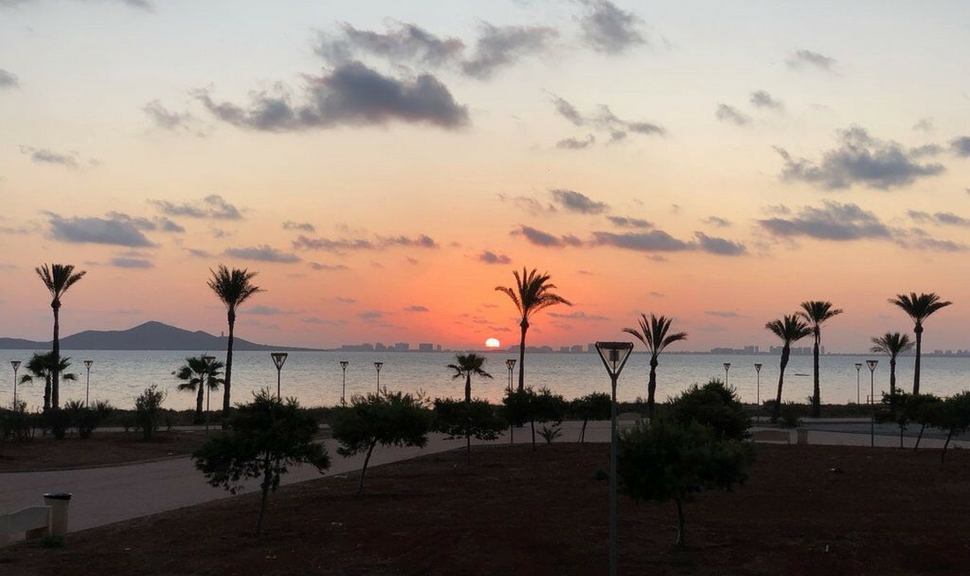 Resale - House -
Cartagena