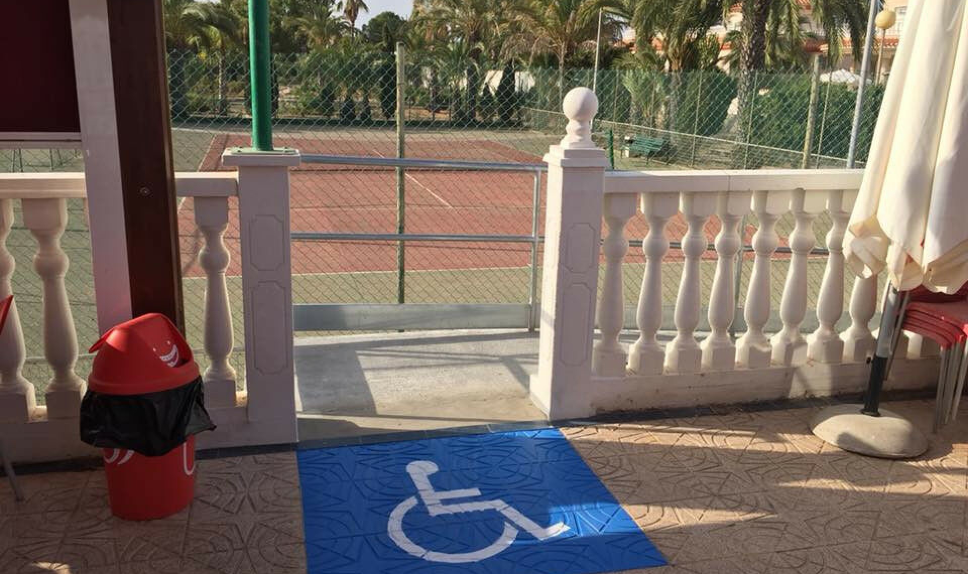 Resale - House -
Cartagena