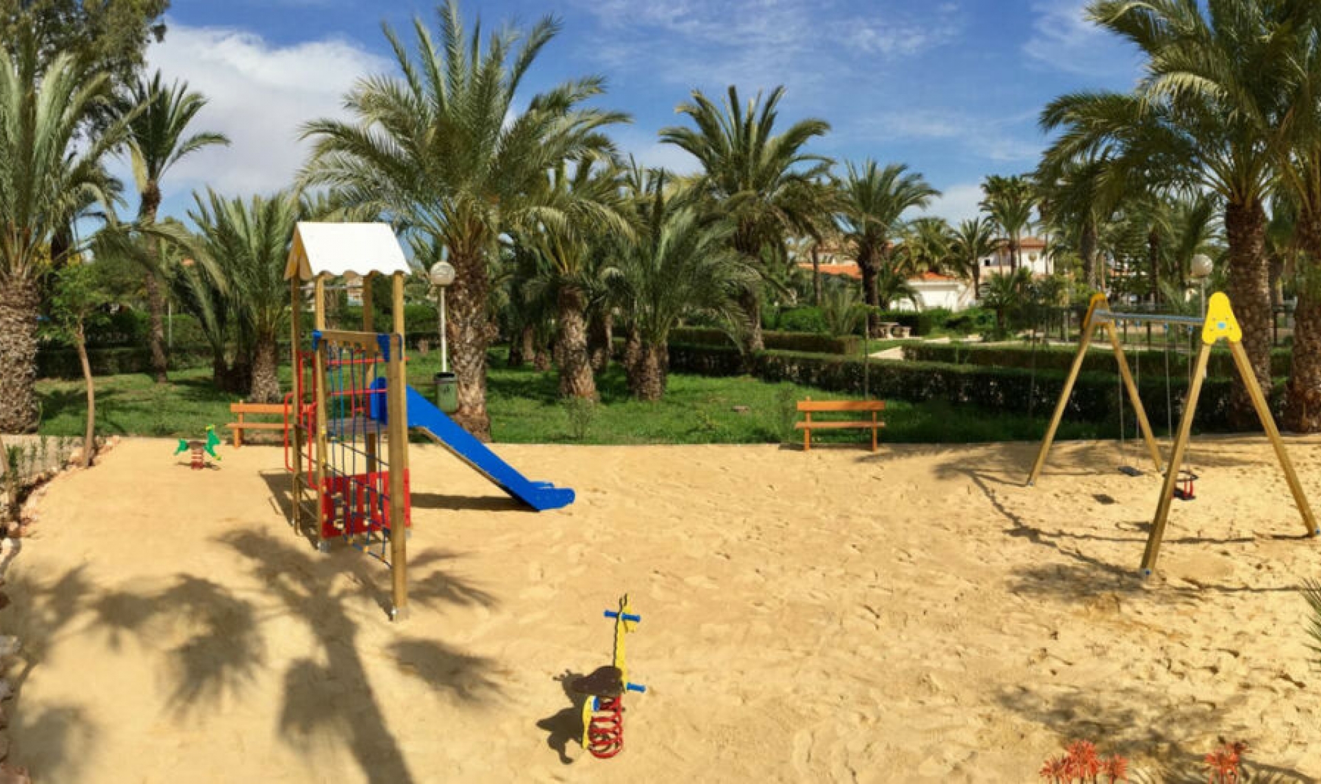 Resale - House -
Cartagena