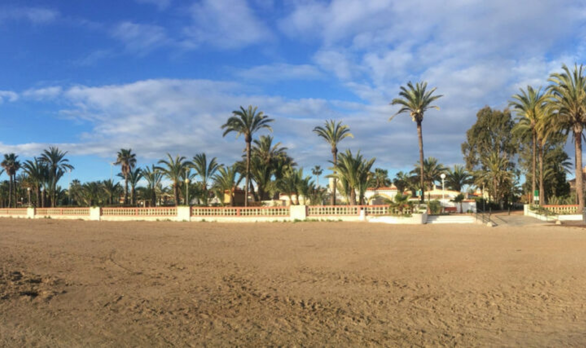 Resale - House -
Cartagena