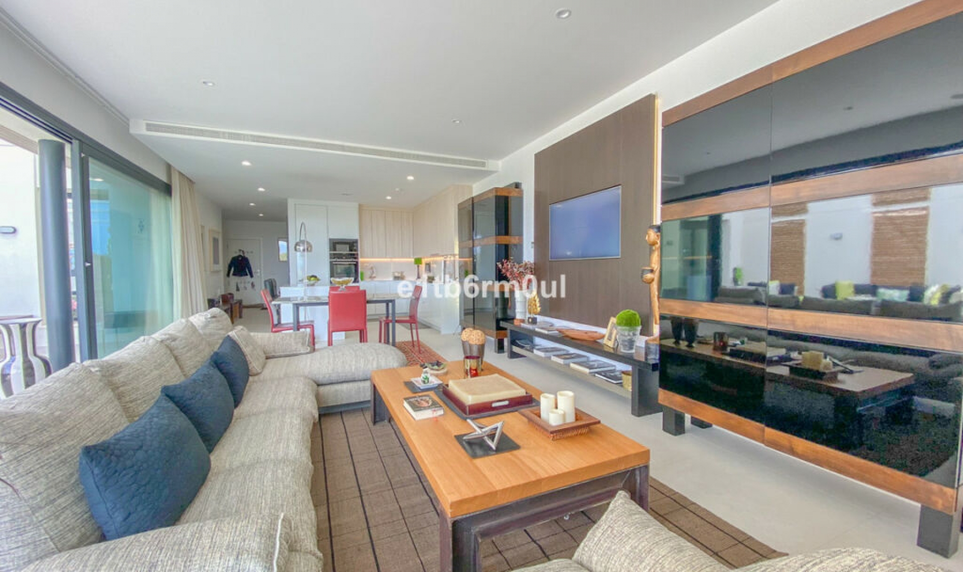 Resale - House -
Casares Playa