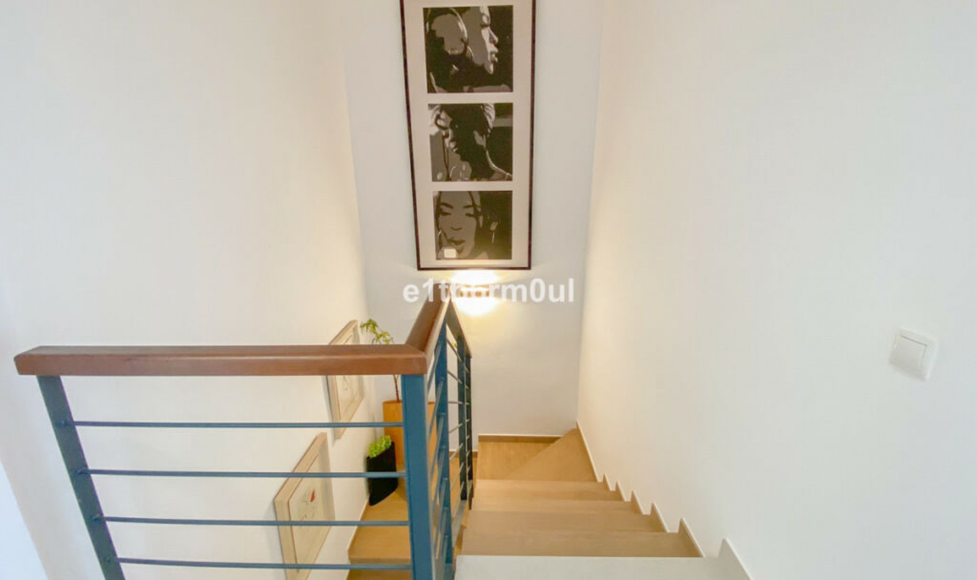 Resale - House -
Casares Playa