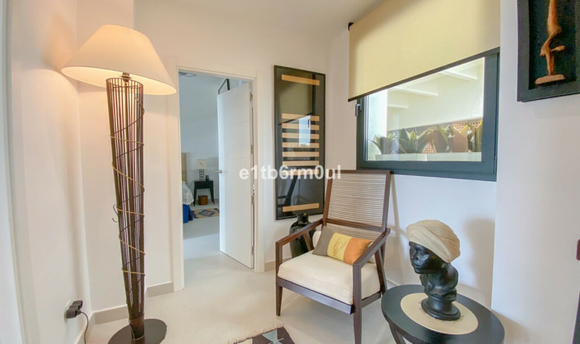 Resale - House -
Casares Playa