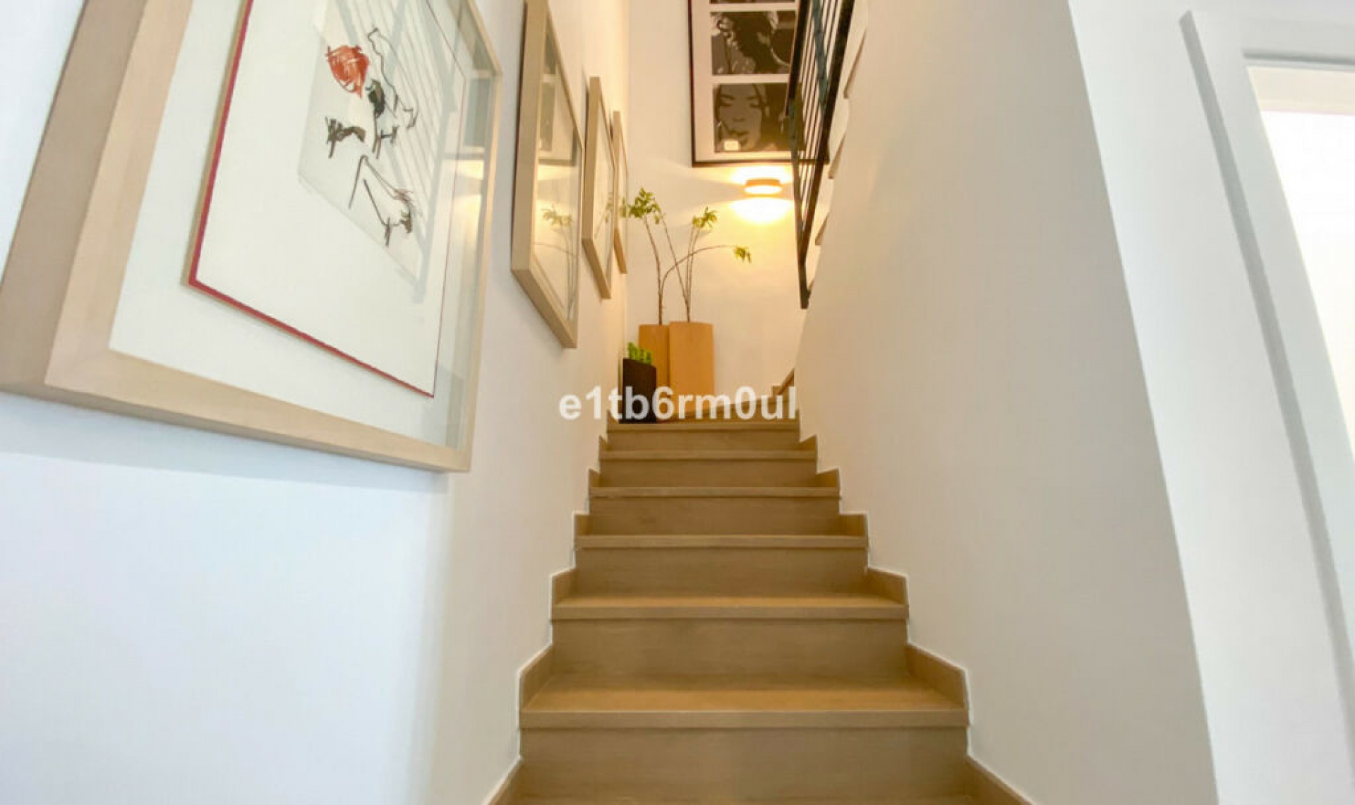 Resale - House -
Casares Playa