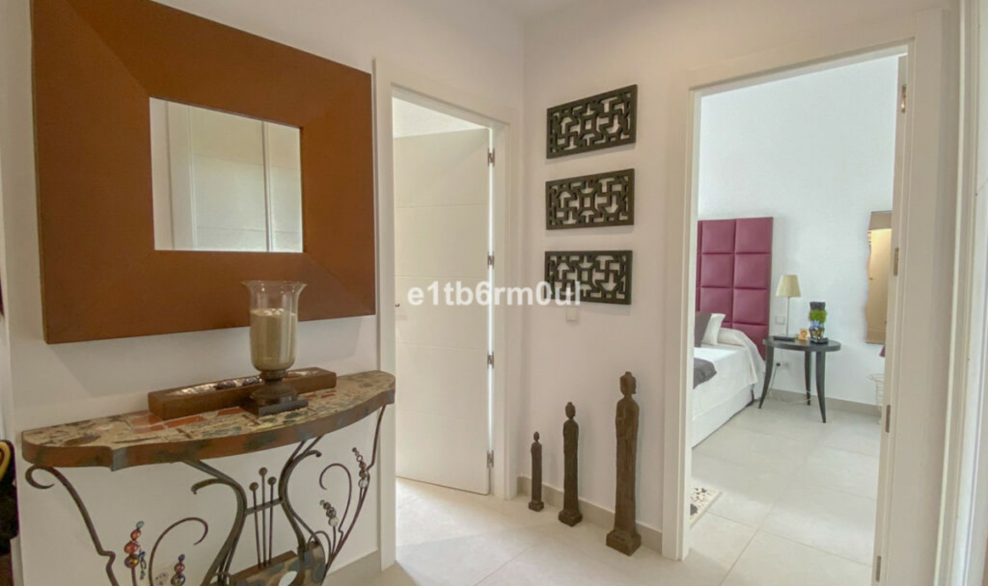 Resale - House -
Casares Playa